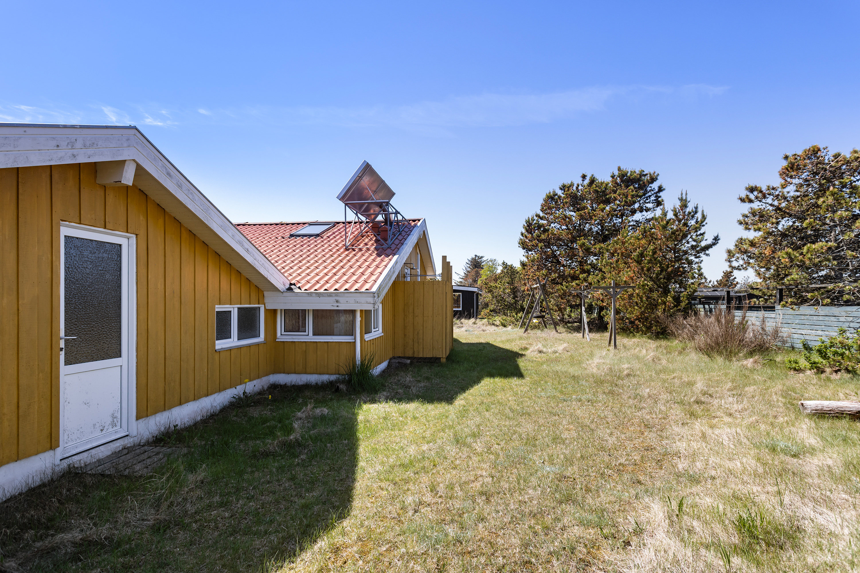 Fremhævet facade billede i fuldskærmstilstand. Billede af Sigridsvej 4, Lyngså, 9300 Sæby