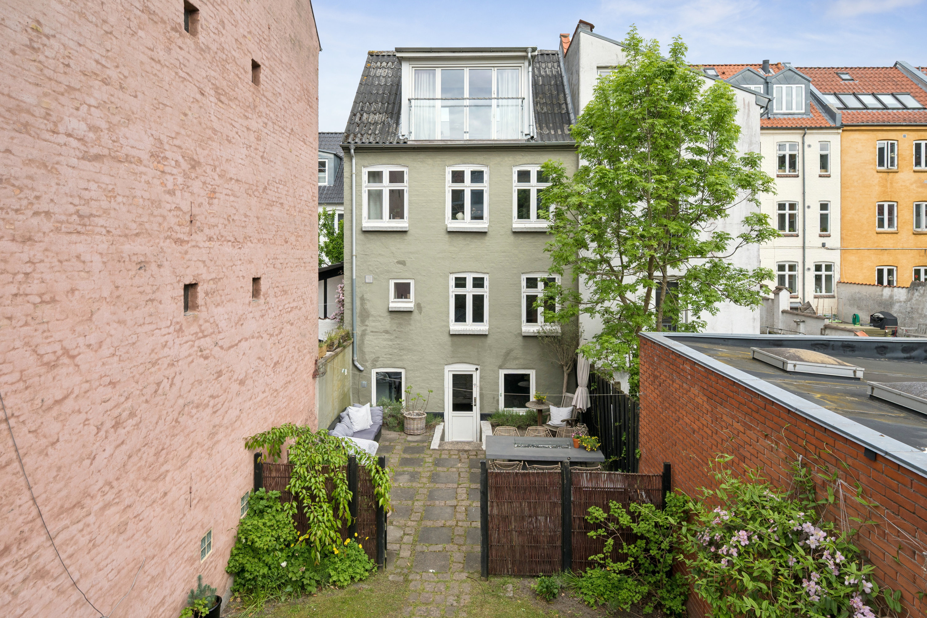 Fremhævet andet billede i fuldskærmstilstand. Billede af Kærlighedsstien 5+5A, 8000 Aarhus C