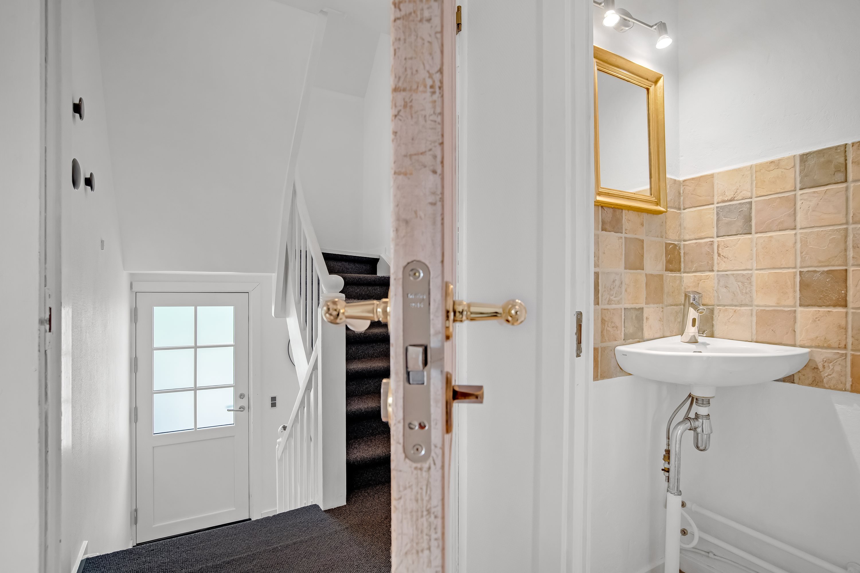 Fremhævet toilet billede i fuldskærmstilstand. Billede af Holbergsvej 4, 7500 Holstebro