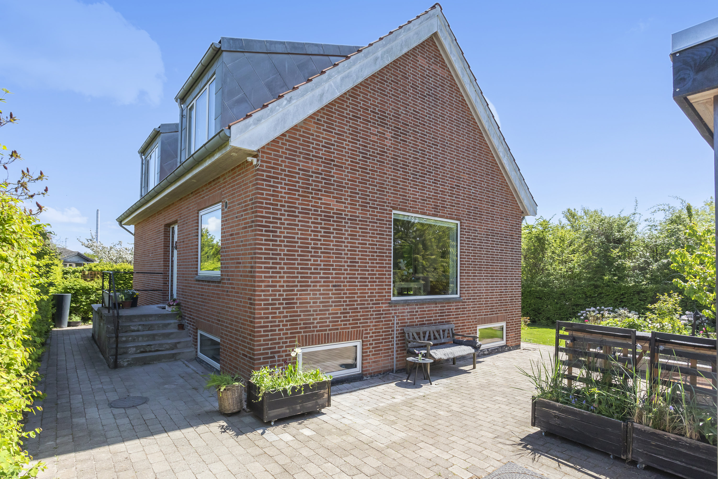 Fremhævet terrasse billede i fuldskærmstilstand. Billede af Byvolden 24, 2740 Skovlunde