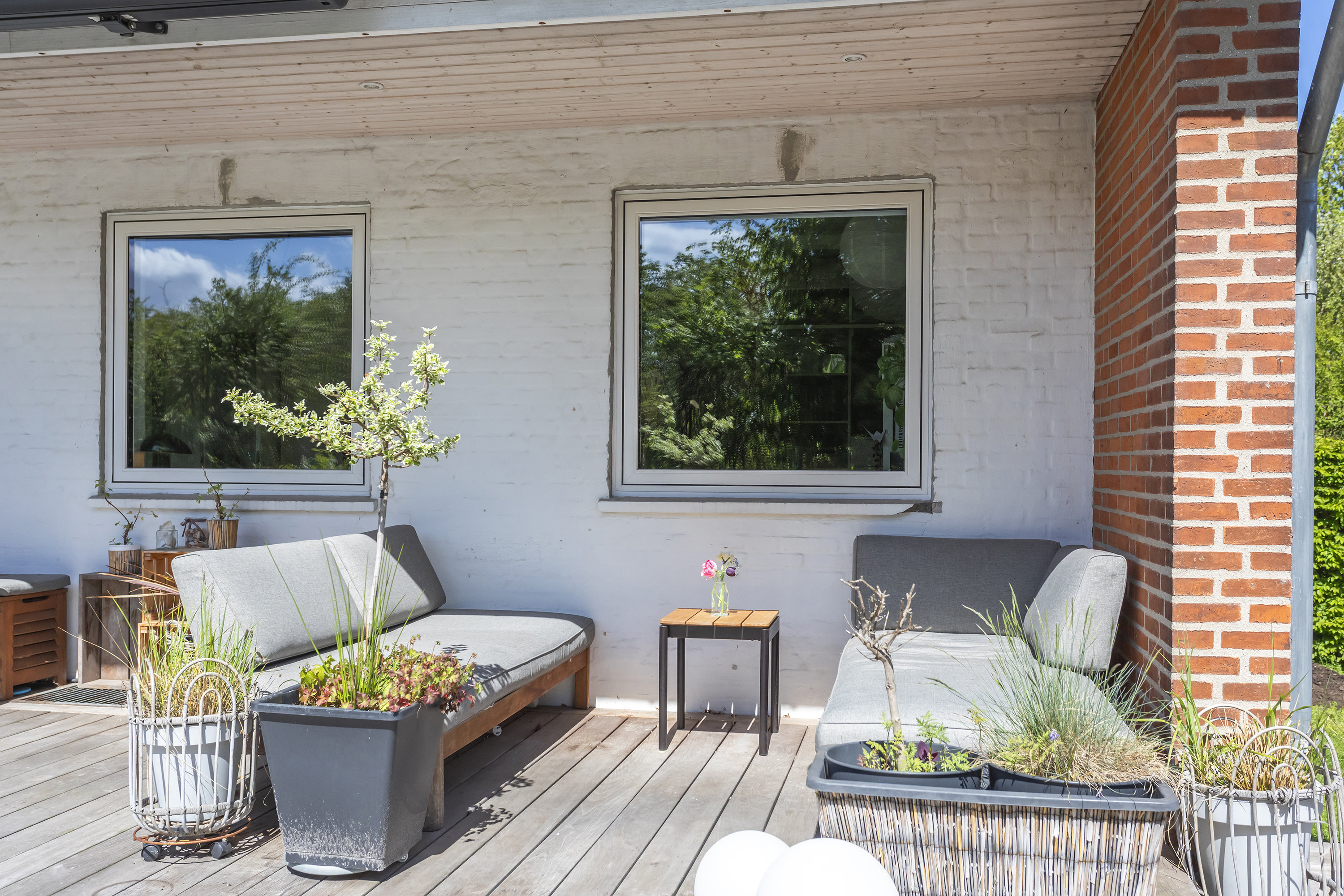 Fremhævet overdækket terrasse billede i fuldskærmstilstand. Billede af Byvolden 24, 2740 Skovlunde