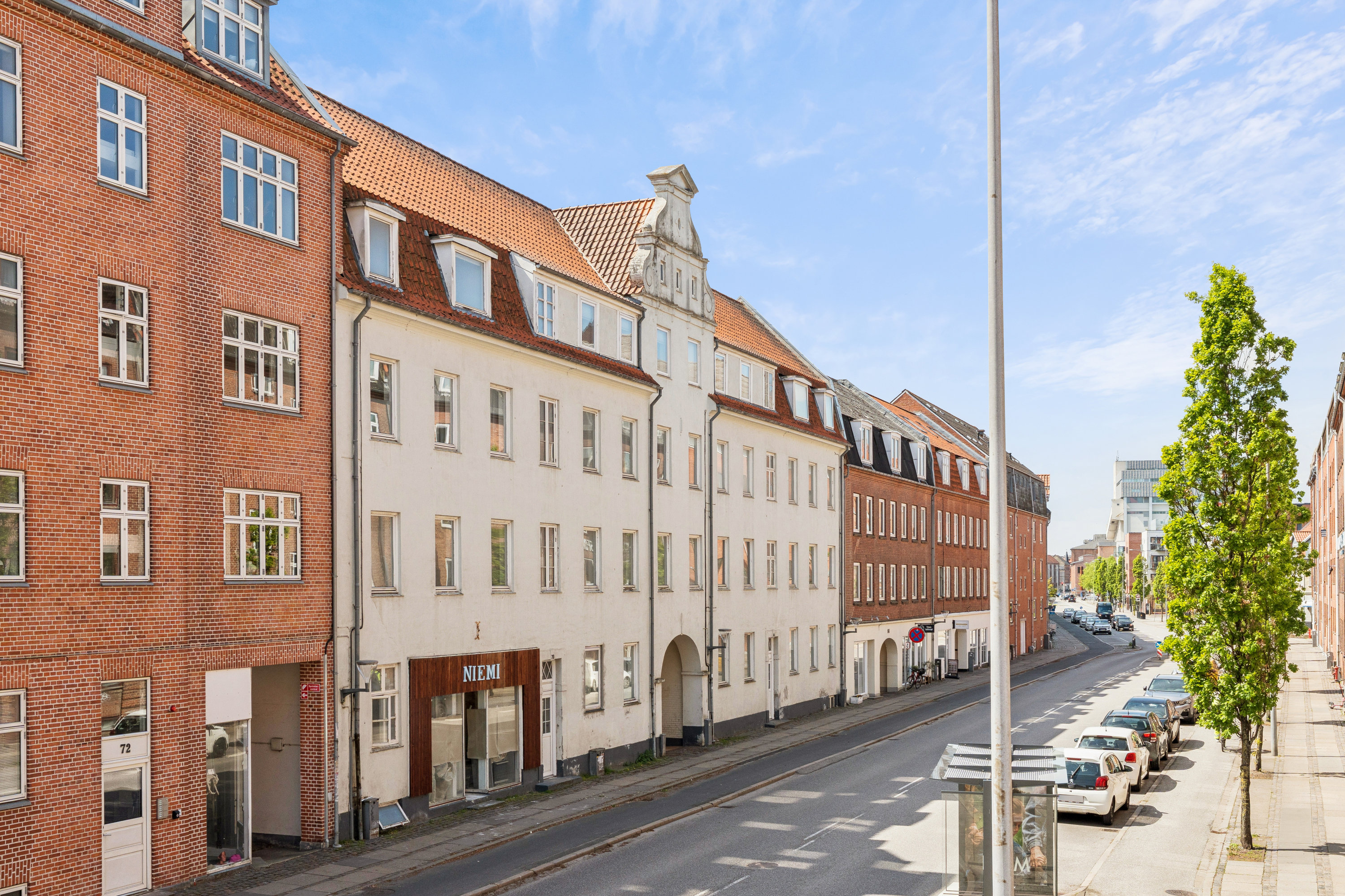 Fremhævet andet billede i fuldskærmstilstand. Billede af Østerbro 70, 1. th., 9000 Aalborg