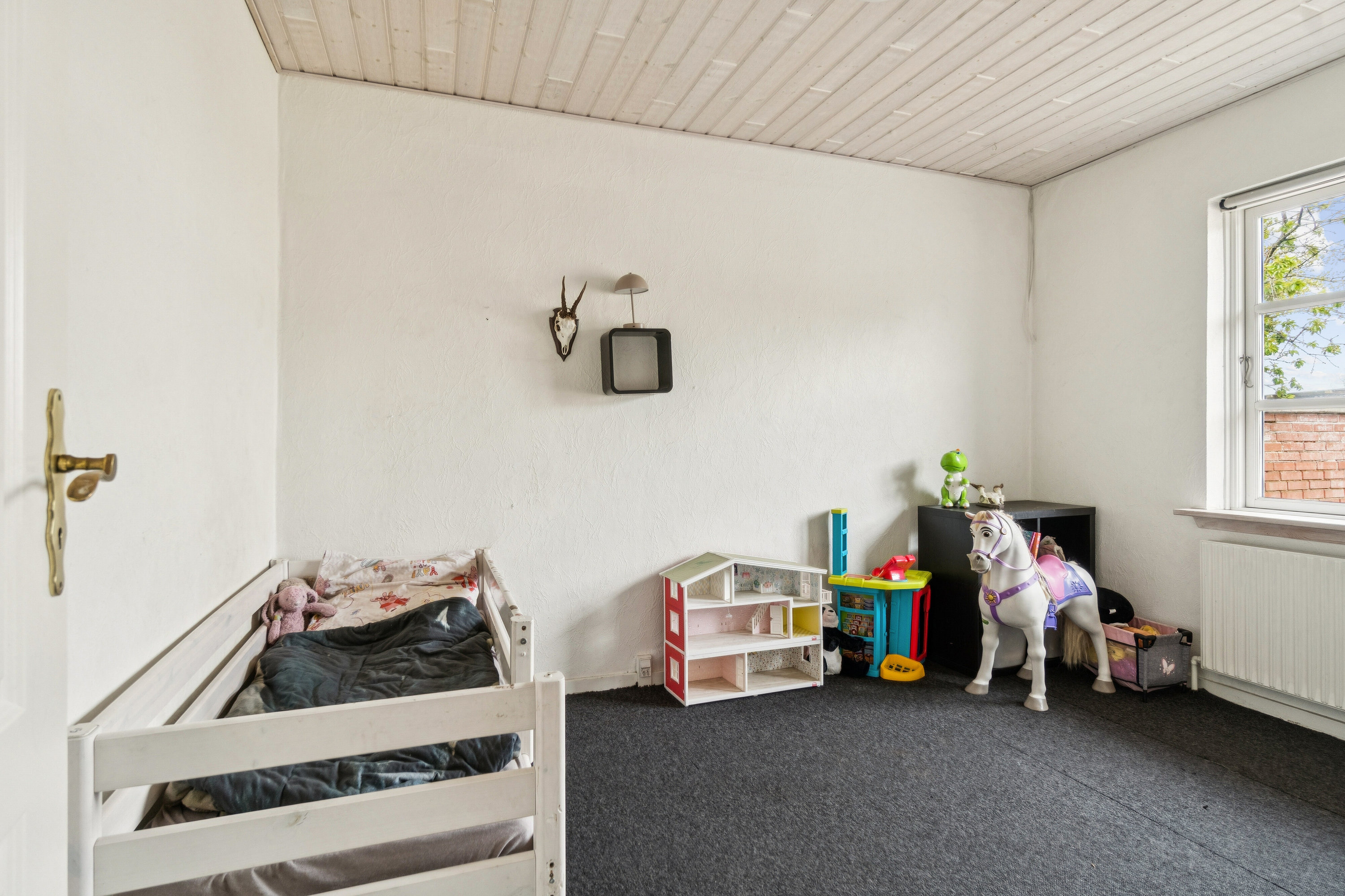 Fremhævet børneværelse billede i fuldskærmstilstand. Billede af Guldforhovedvej 44, 7441 Bording