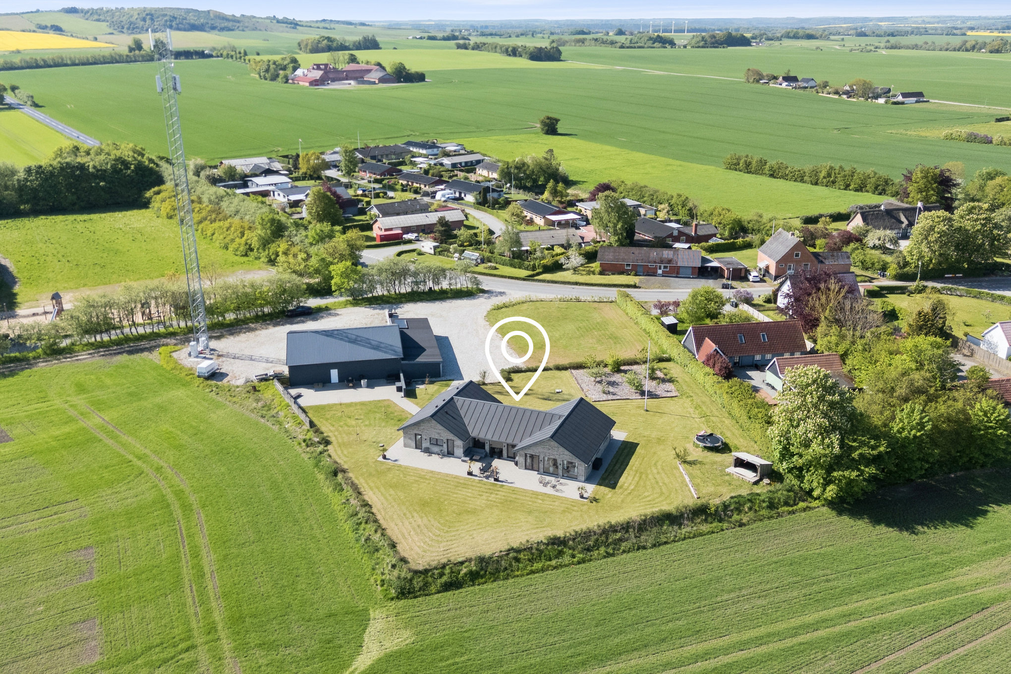 Fremhævet luftfoto billede i fuldskærmstilstand. Billede af Jebjergvej 39, Jebjerg, 8870 Langå