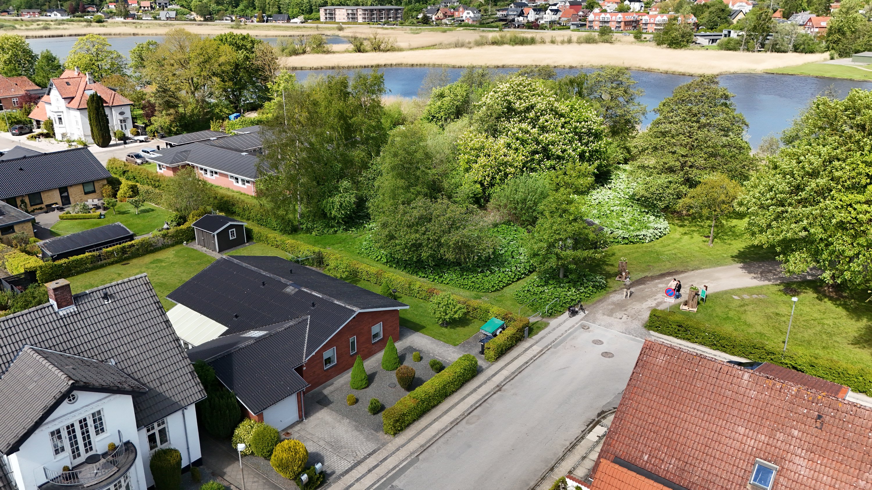 Fremhævet drone billede i fuldskærmstilstand. Billede af Korsgade 10, 9500 Hobro