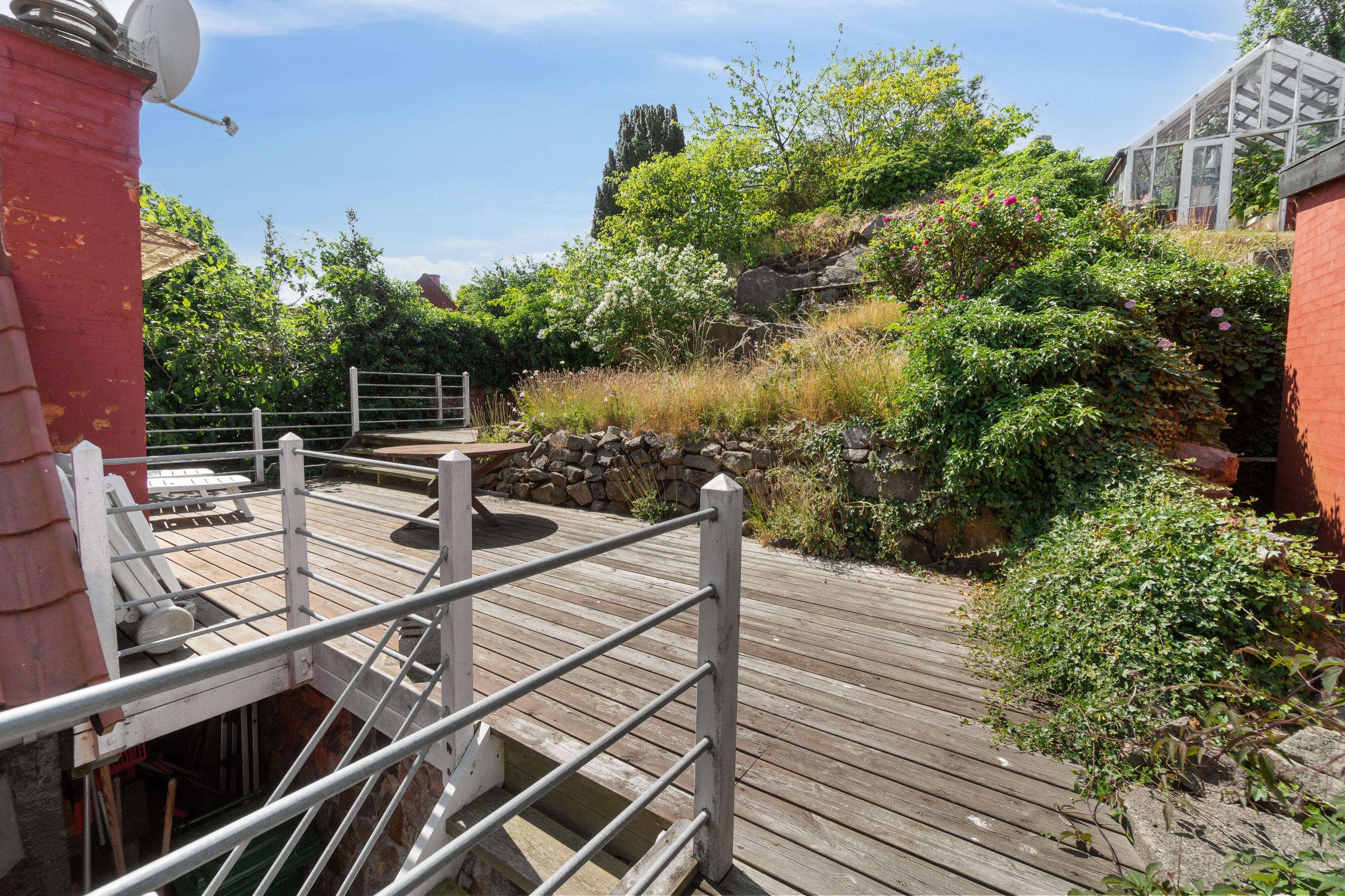 Fremhævet udendørs billede i fuldskærmstilstand. Billede af Brøddegade 39, 3760 Gudhjem