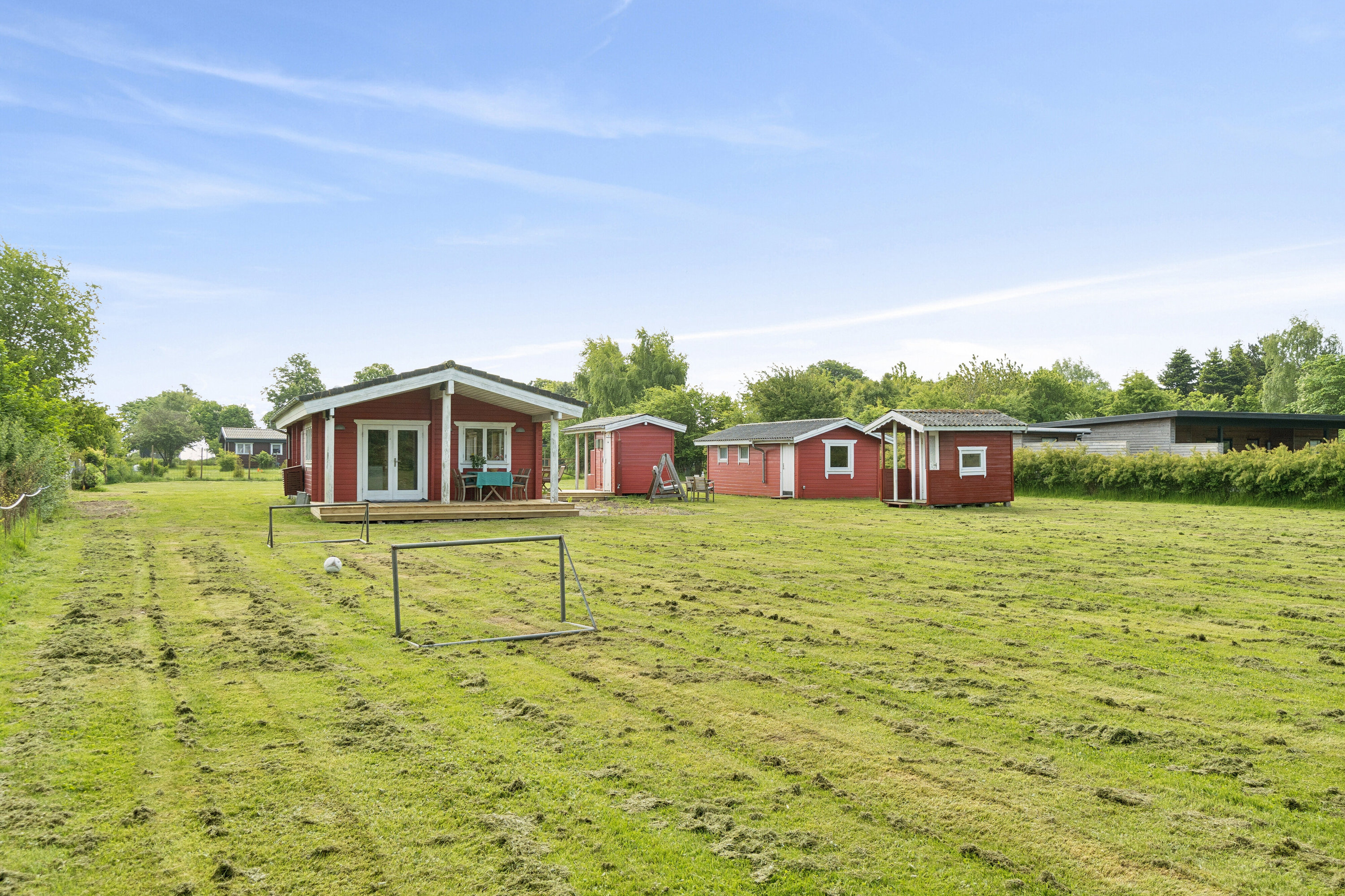 Fremhævet set fra haven billede i fuldskærmstilstand. Billede af Store Agre 10, 4245 Omø
