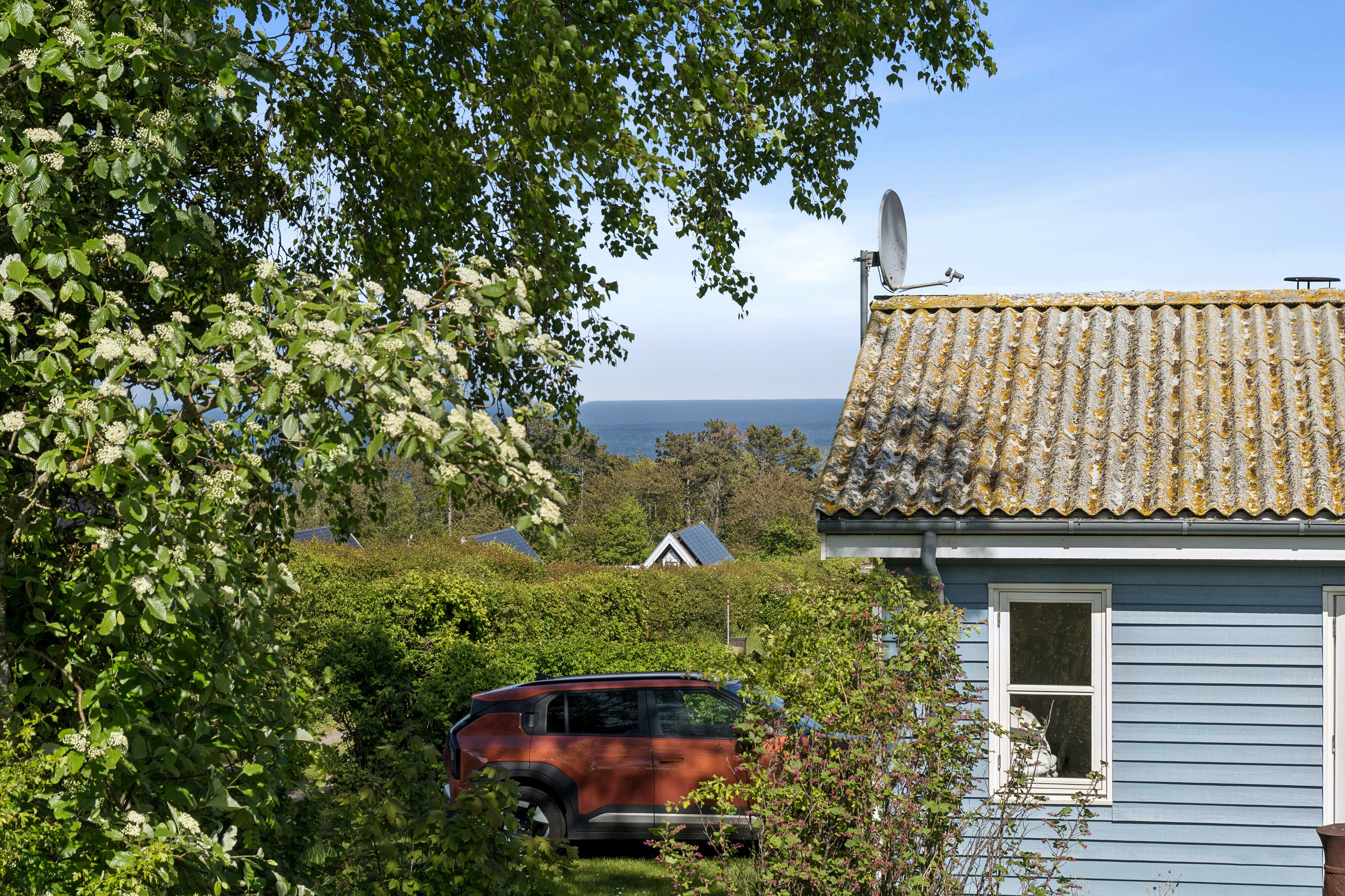 Fremhævet udendørs billede i fuldskærmstilstand. Billede af Tejnvej 27A, 3770 Allinge