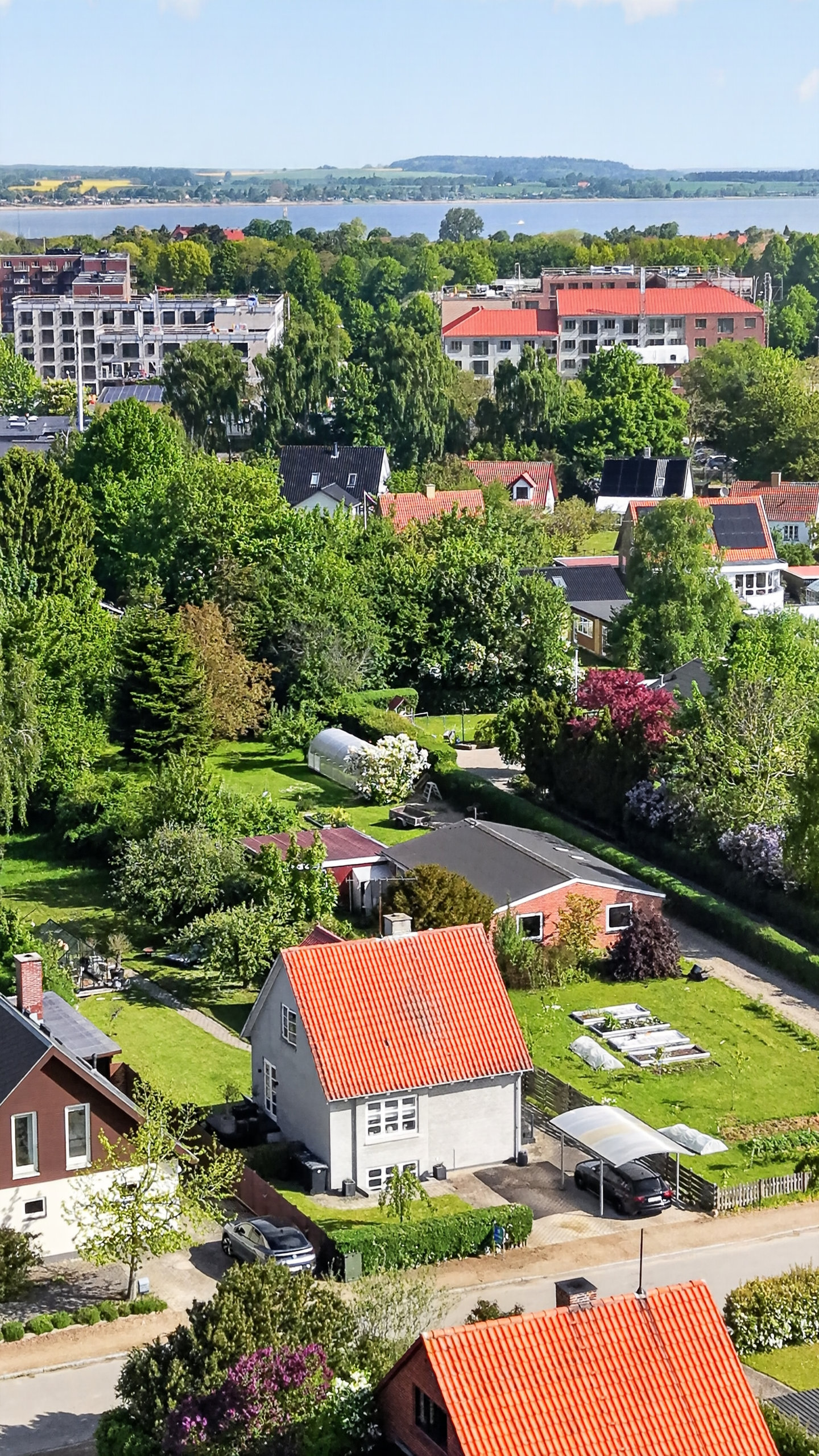 Fremhævet luftfoto billede i fuldskærmstilstand. Billede af Mosevang 17, 4300 Holbæk