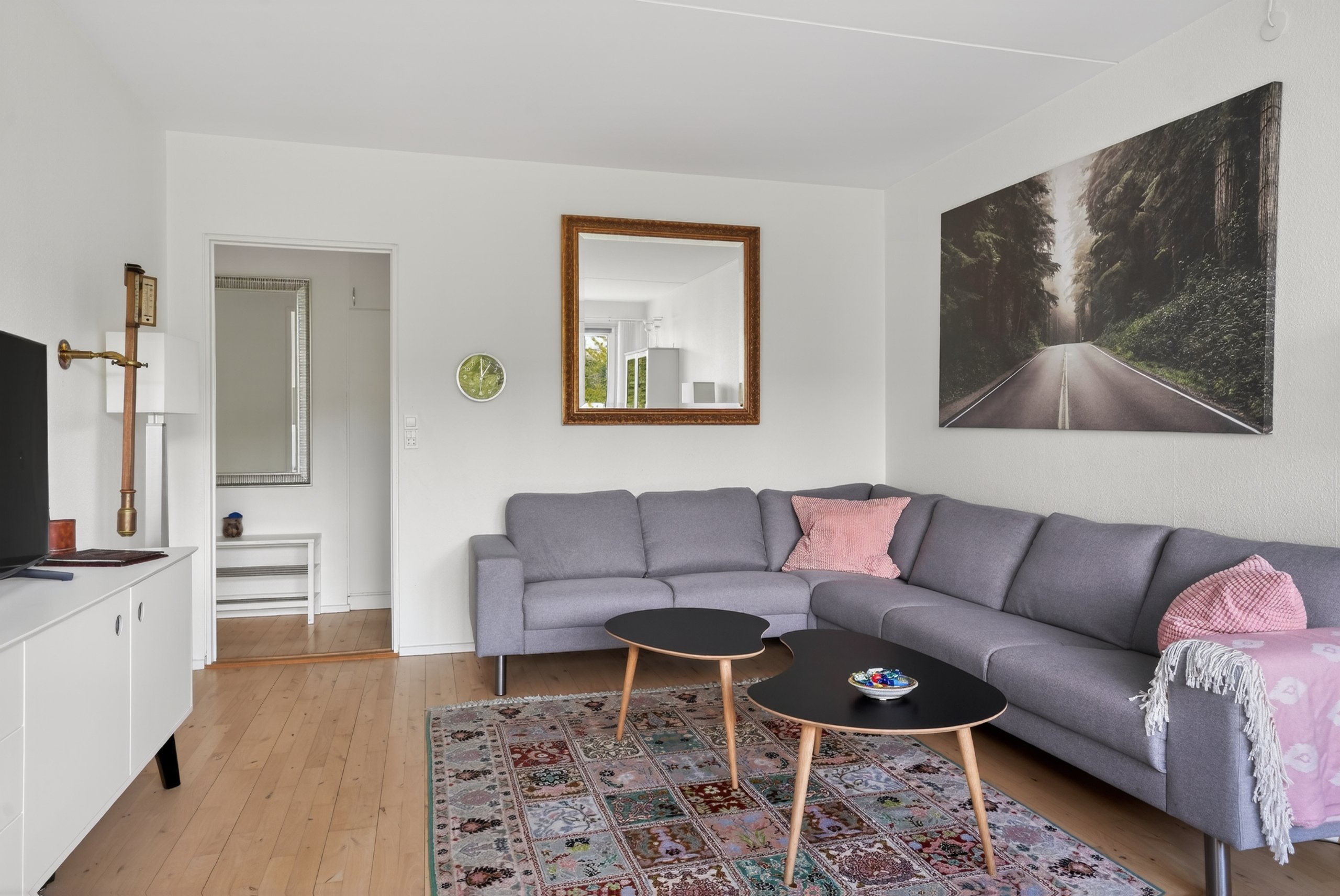 Fremhævet stue billede i fuldskærmstilstand. Billede af Elmelyparken 7B, 1. th., 2680 Solrød Strand