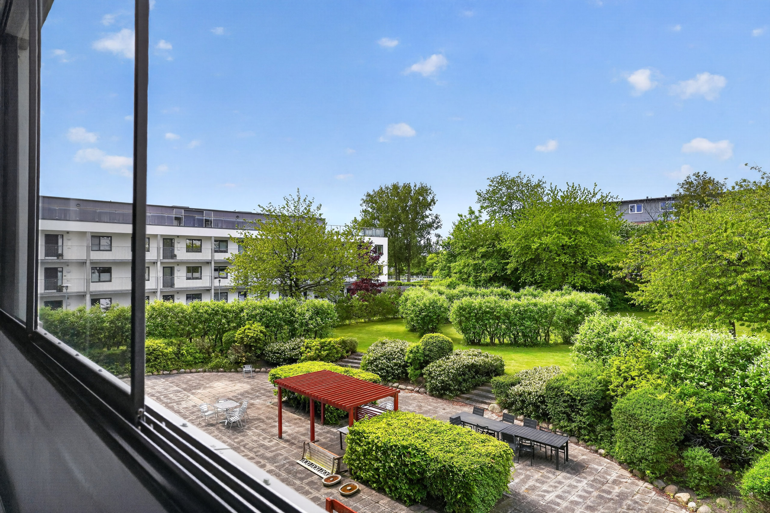 Fremhævet udsigt billede i fuldskærmstilstand. Billede af Elmelyparken 7B, 1. th., 2680 Solrød Strand