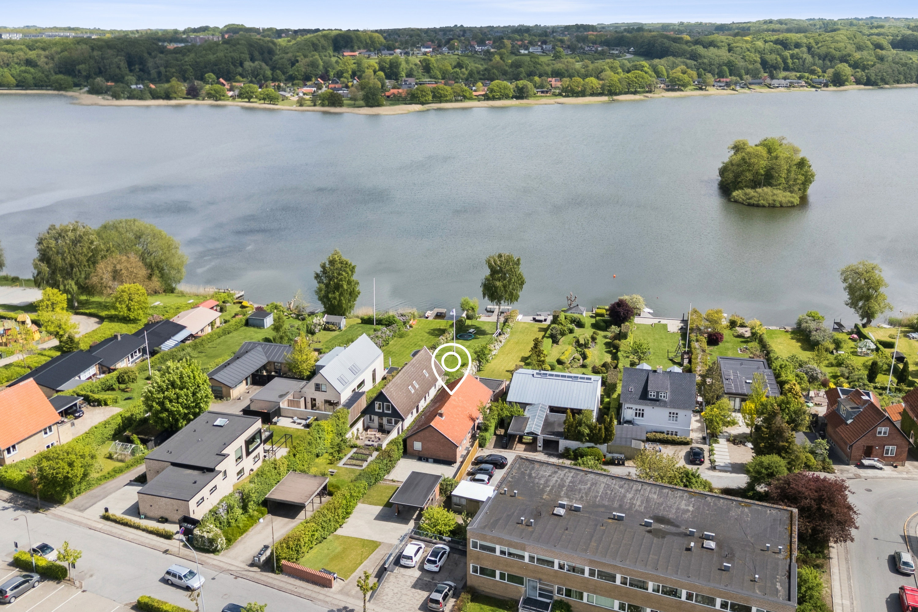Fremhævet luftfoto billede i fuldskærmstilstand. Billede af Asylgade 17, 8660 Skanderborg