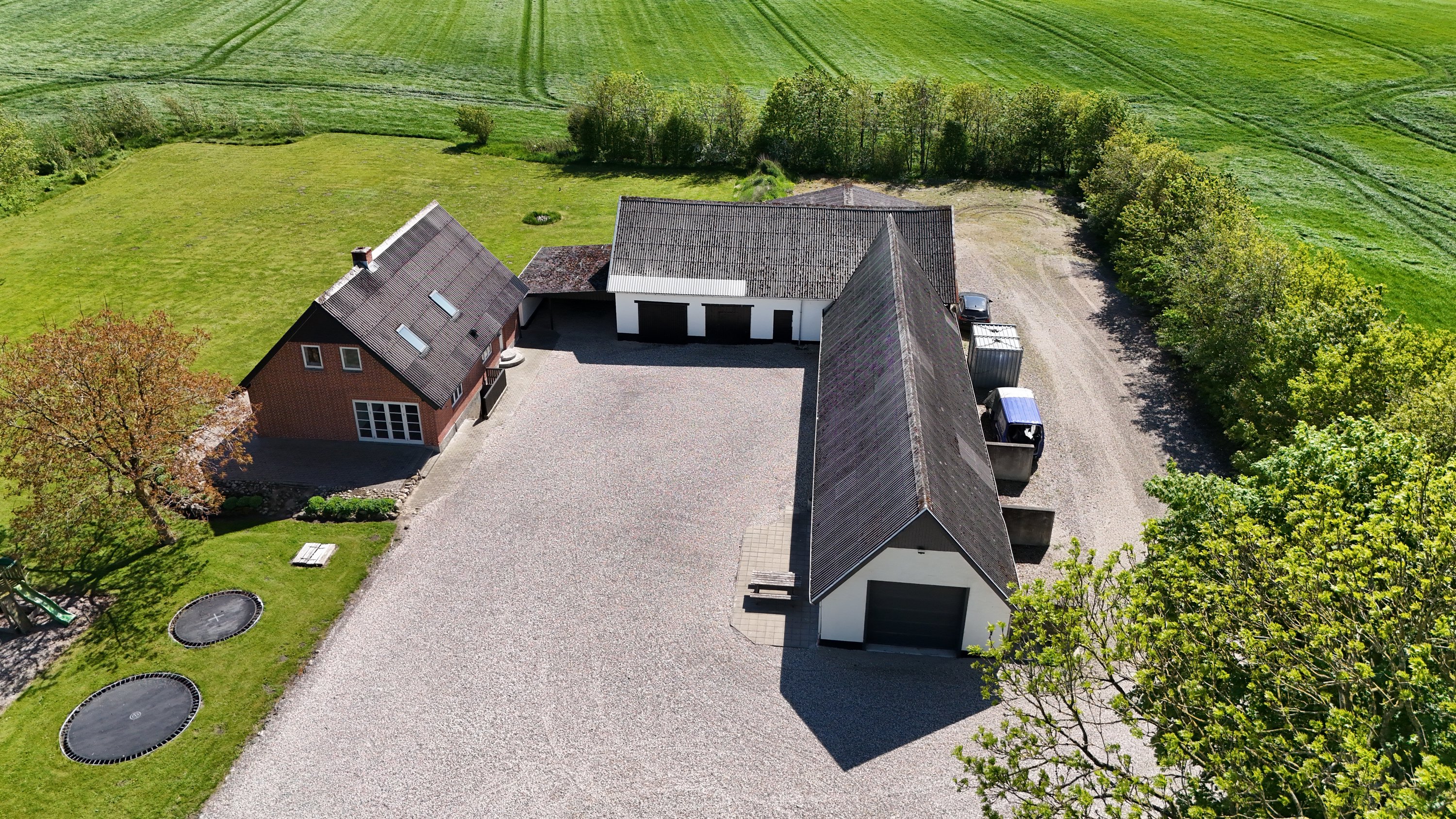 Fremhævet drone1 billede i fuldskærmstilstand. Billede af Rævebakken 4, Nr Onsild, 9500 Hobro
