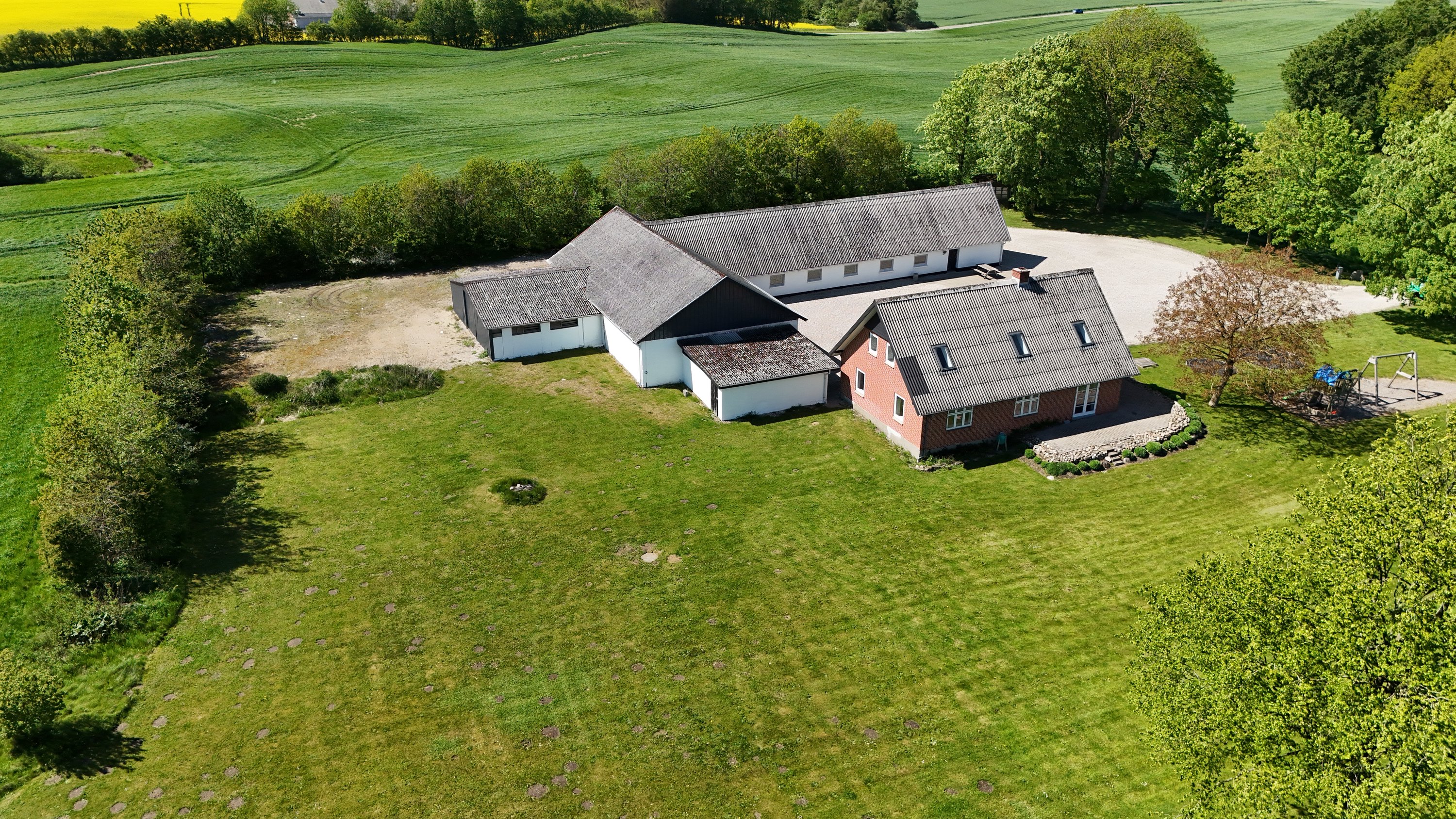 Fremhævet drone1 billede i fuldskærmstilstand. Billede af Rævebakken 4, Nr Onsild, 9500 Hobro