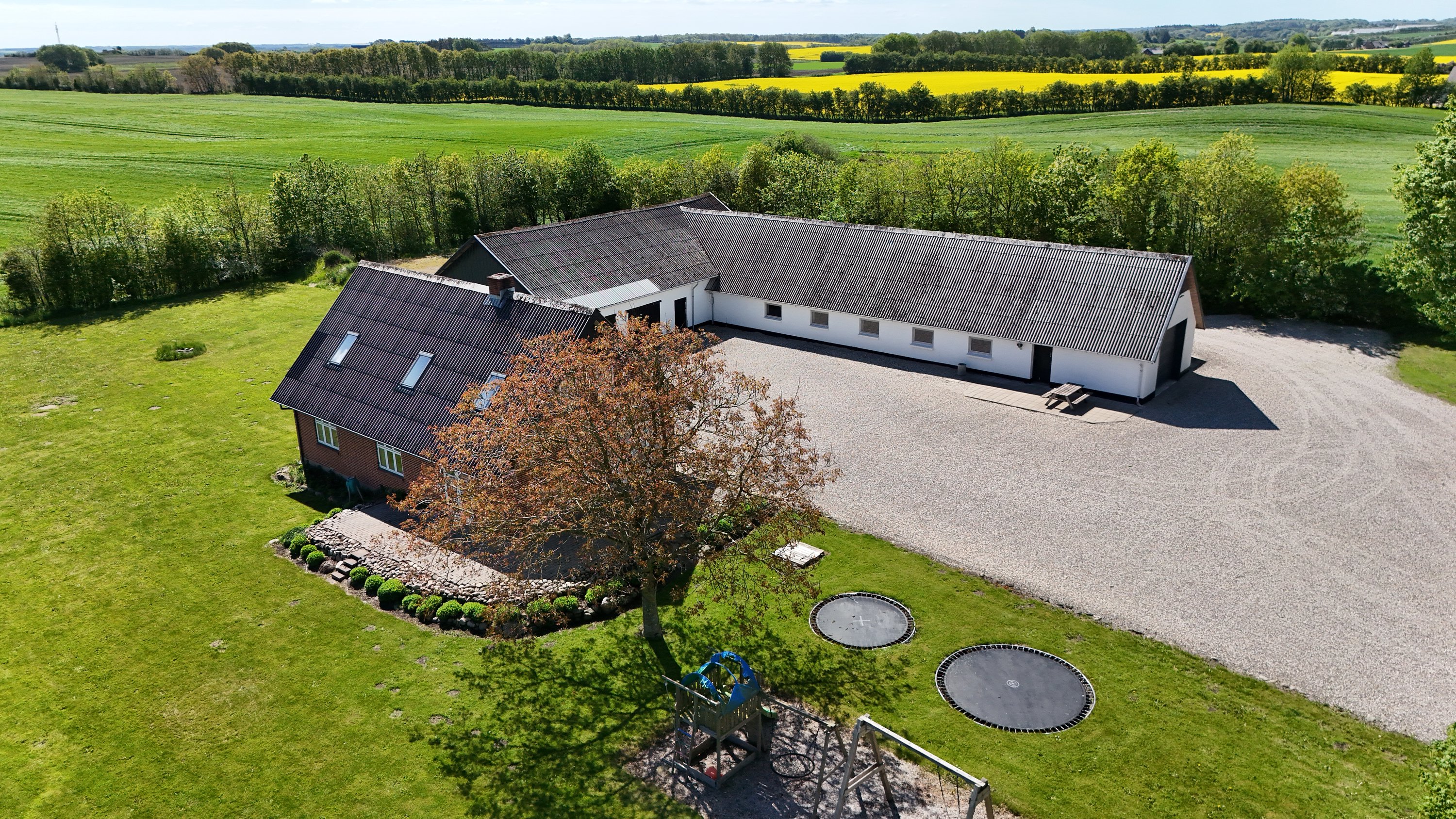 Fremhævet drone1 billede i fuldskærmstilstand. Billede af Rævebakken 4, Nr Onsild, 9500 Hobro