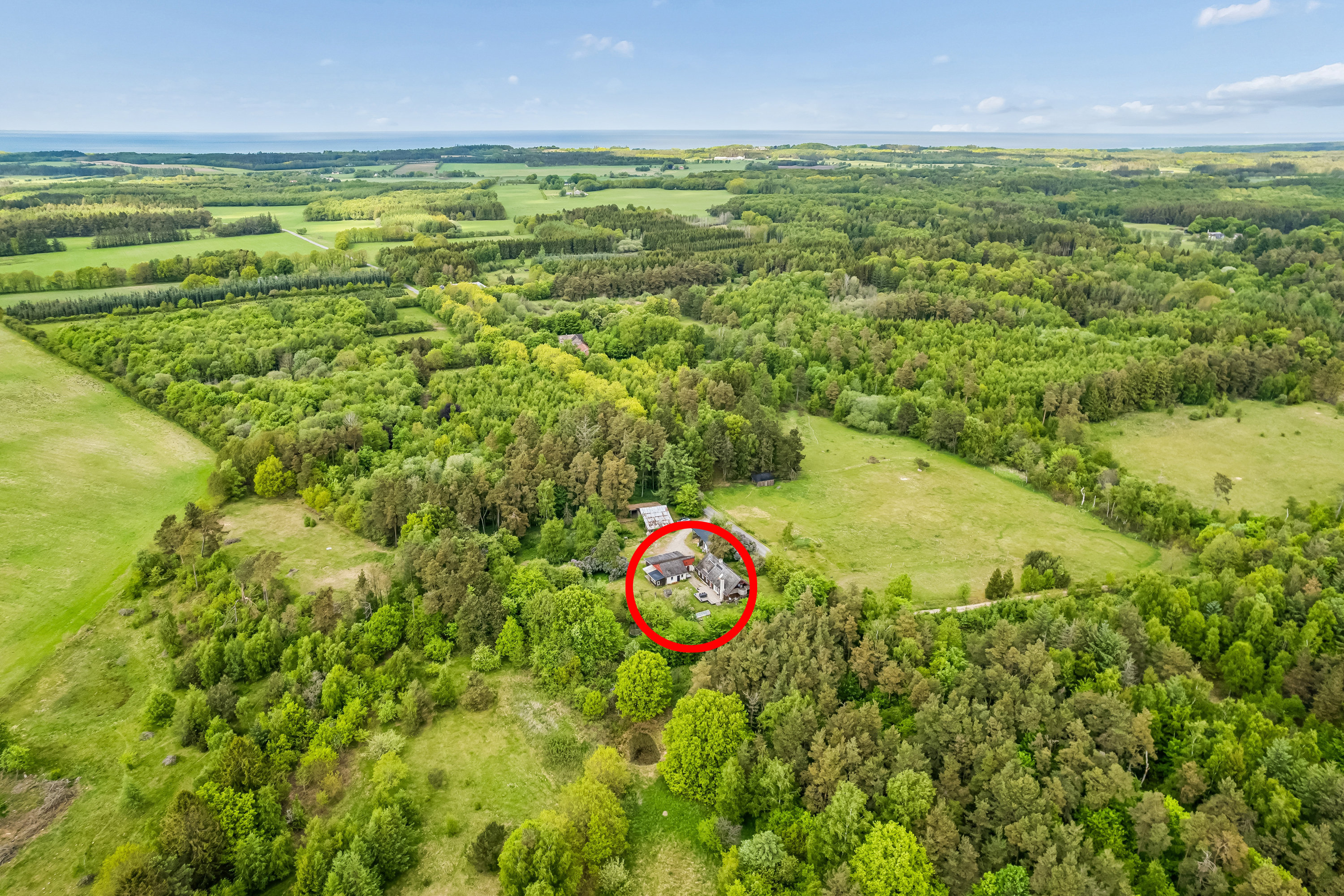 Fremhævet have billede i fuldskærmstilstand. Billede af Georgsmindevej 16, Tustrup, 8961 Allingåbro