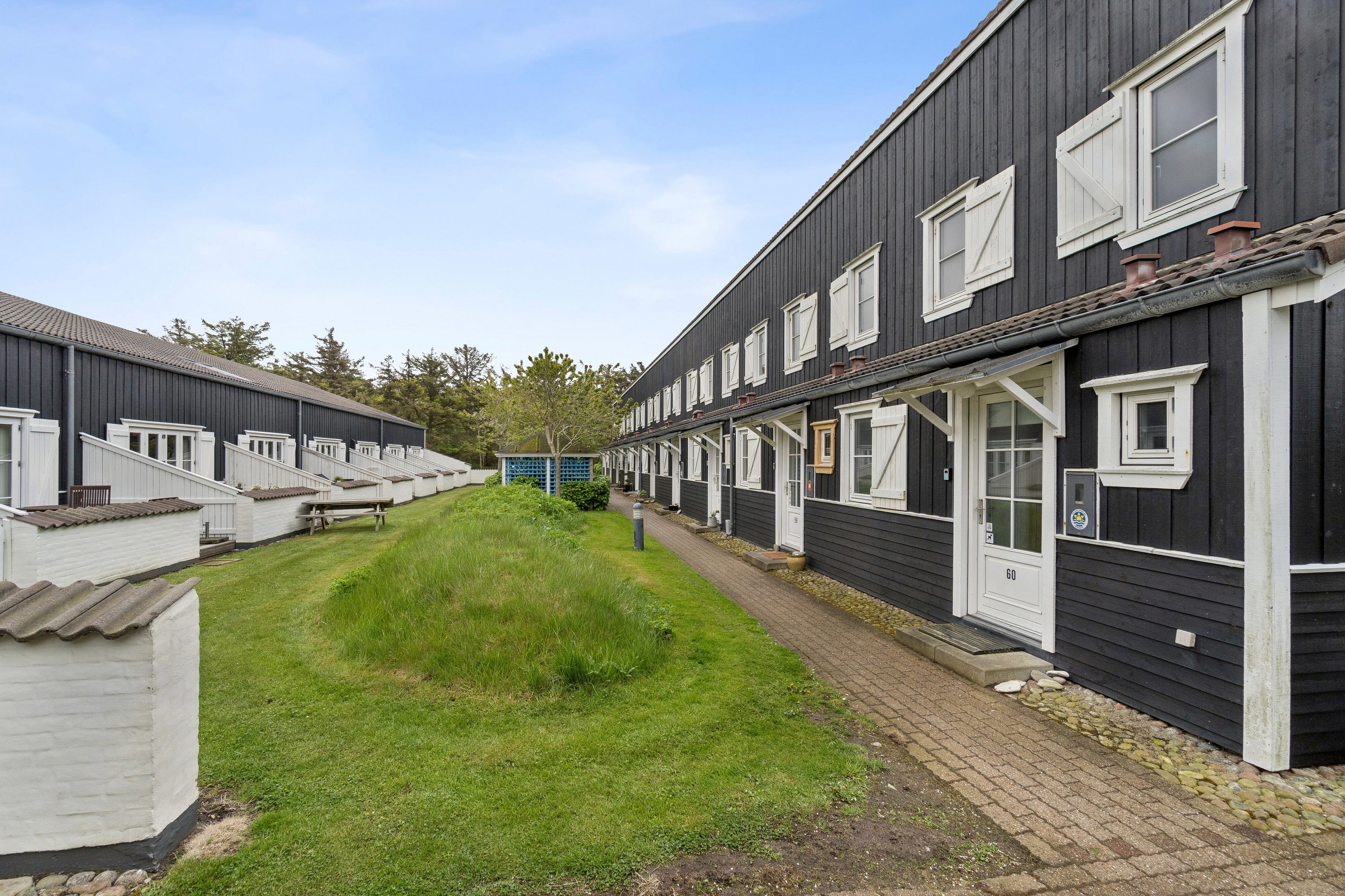 Fremhævet set fra haven billede i fuldskærmstilstand. Billede af Agger Havn Feriecenter 60, Agger, 7770 Vestervig