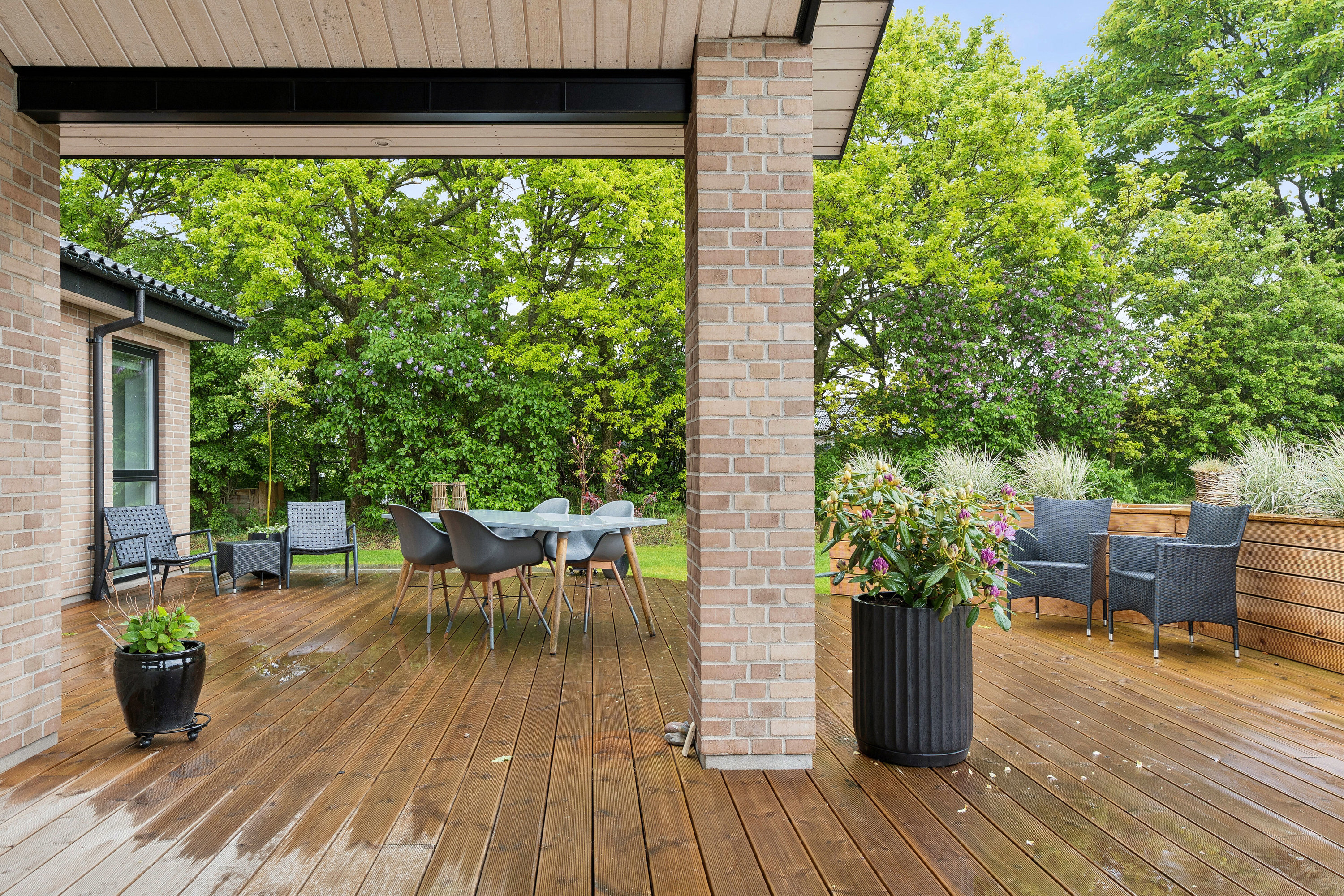 Fremhævet overdækket terrasse billede i fuldskærmstilstand. Billede af Læhegnet 4, 7190 Billund
