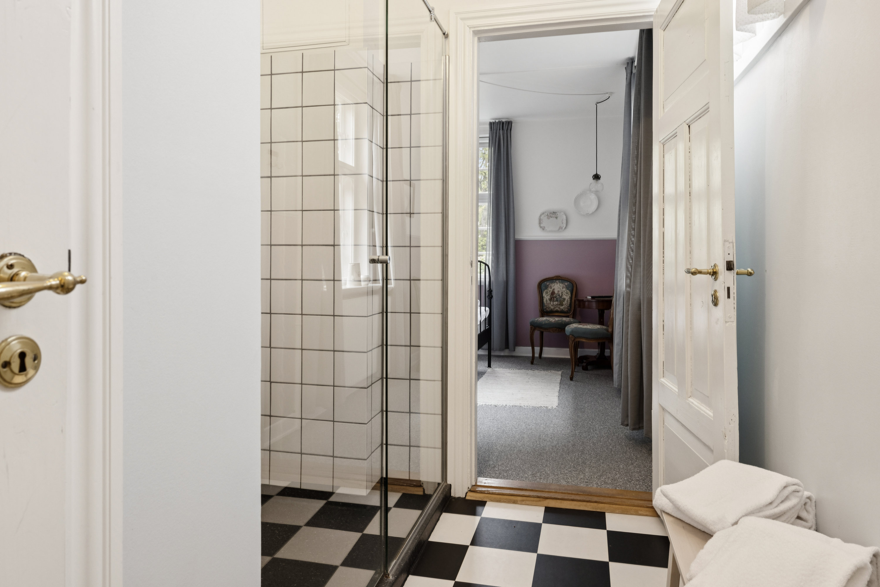 Fremhævet badeværelse billede i fuldskærmstilstand. Billede af Egeskovvej 26, Hald Ege, 8800 Viborg
