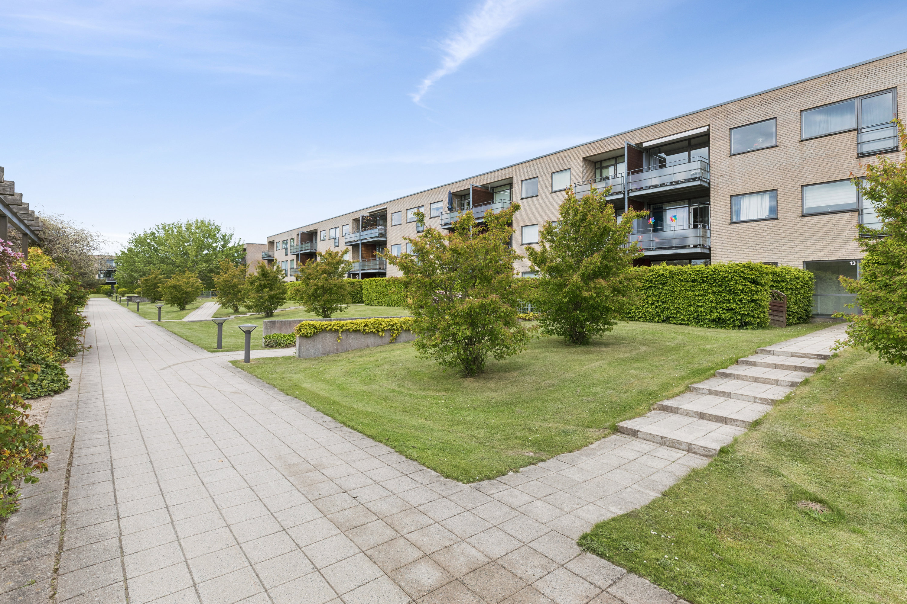 Fremhævet andet billede i fuldskærmstilstand. Billede af Niebuhr Gade 13, st.. th., Høje Taastrup, 2630 Taastrup
