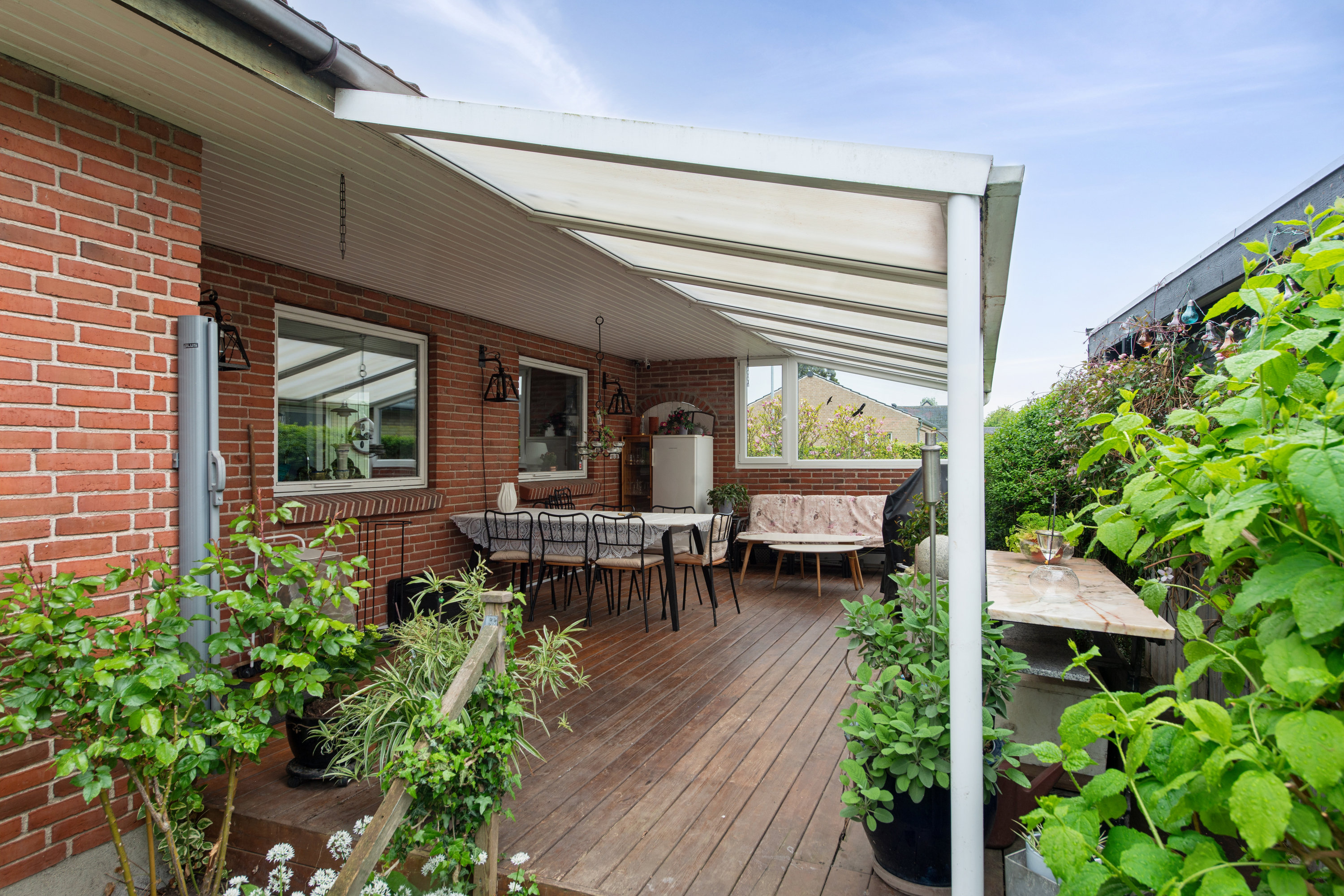 Fremhævet terrasse billede i fuldskærmstilstand. Billede af Granvej 2, 2635 Ishøj