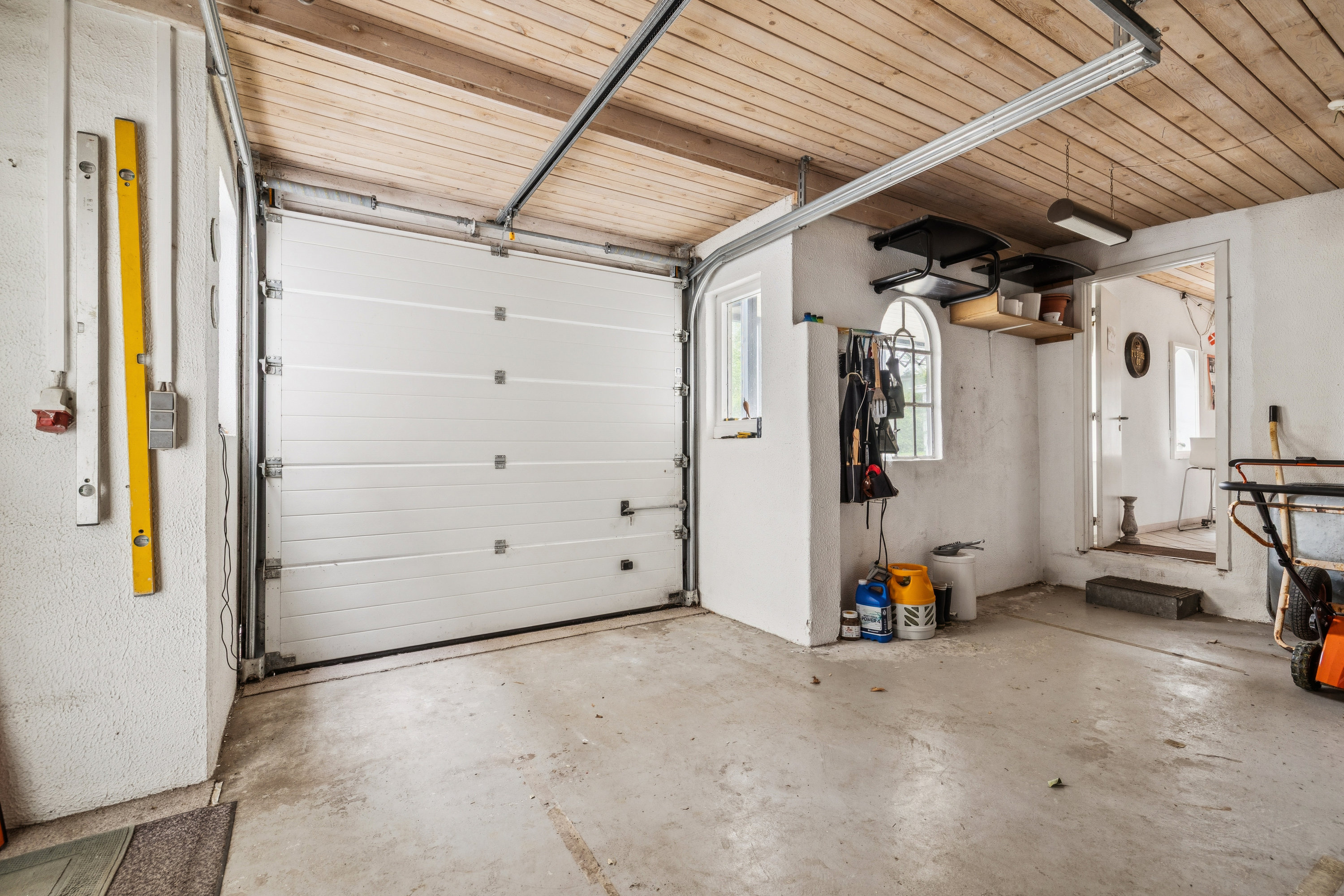 Fremhævet garage billede i fuldskærmstilstand. Billede af Løgstørvej 17, 9500 Hobro