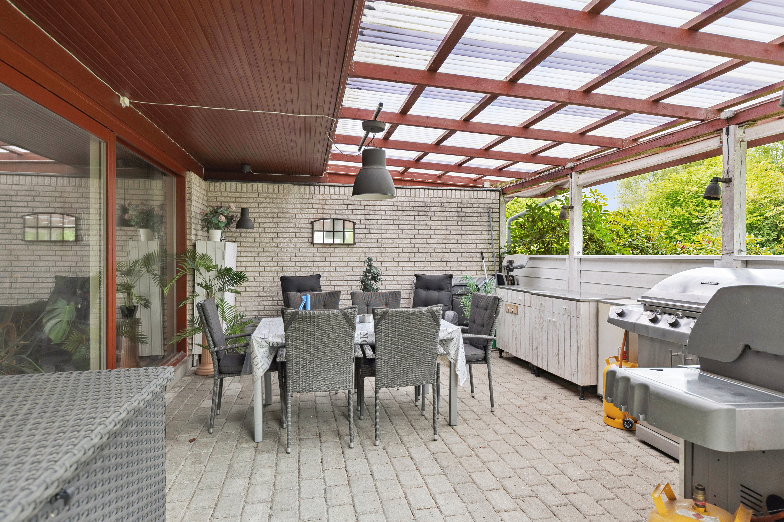 Fremhævet overdækket terrasse billede i fuldskærmstilstand. Billede af Højvangen 35, 4470 Svebølle