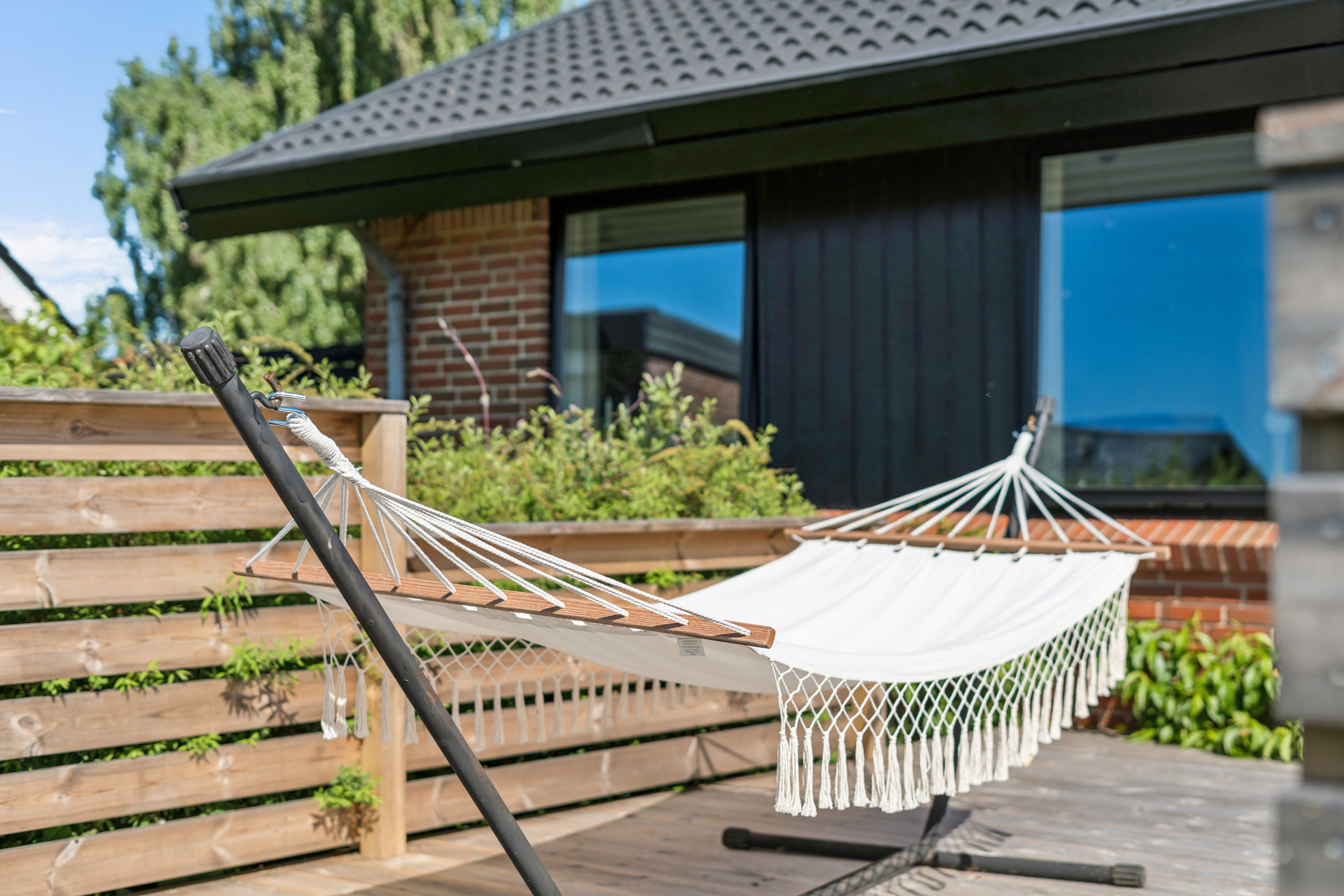 Fremhævet terrasse billede i fuldskærmstilstand. Billede af Gravenstenvej 28, 9000 Aalborg