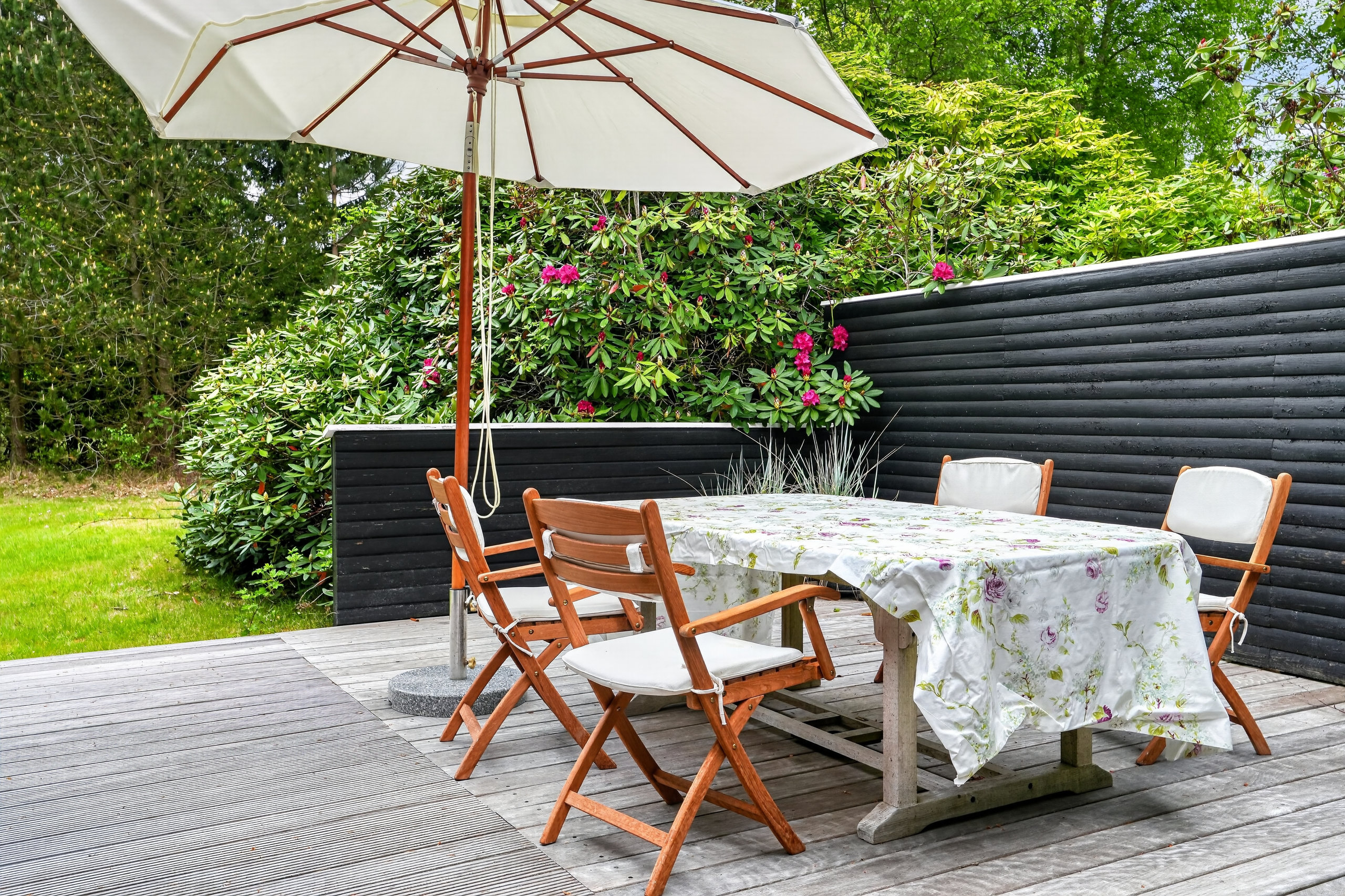Fremhævet terrasse billede i fuldskærmstilstand. Billede af Porsevej 25, 4500 Nykøbing Sj