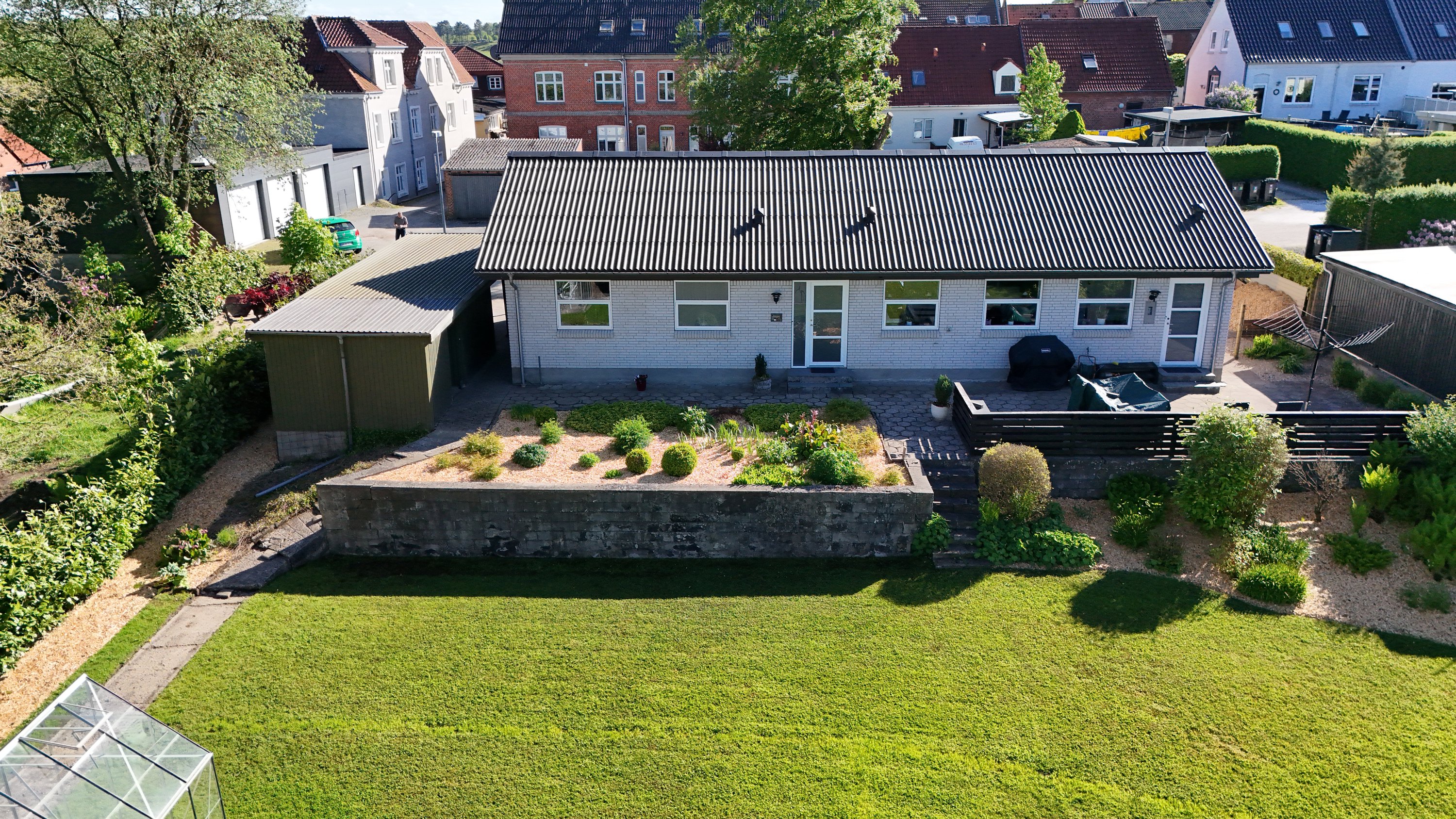 Fremhævet drone billede i fuldskærmstilstand. Billede af Engvej 17, 9500 Hobro