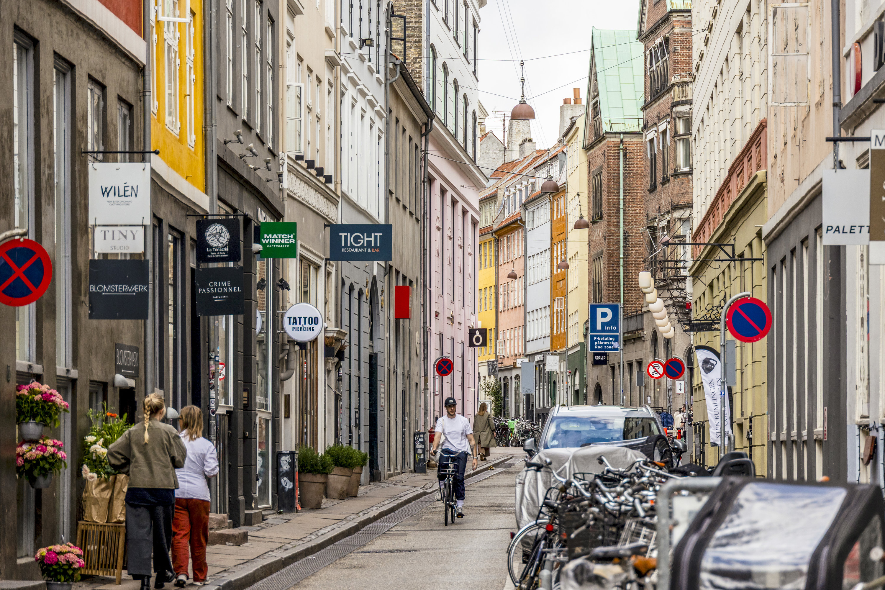 Fremhævet  billede i fuldskærmstilstand. Billede af Kompagnistræde 2, 2. th., 1208 København K