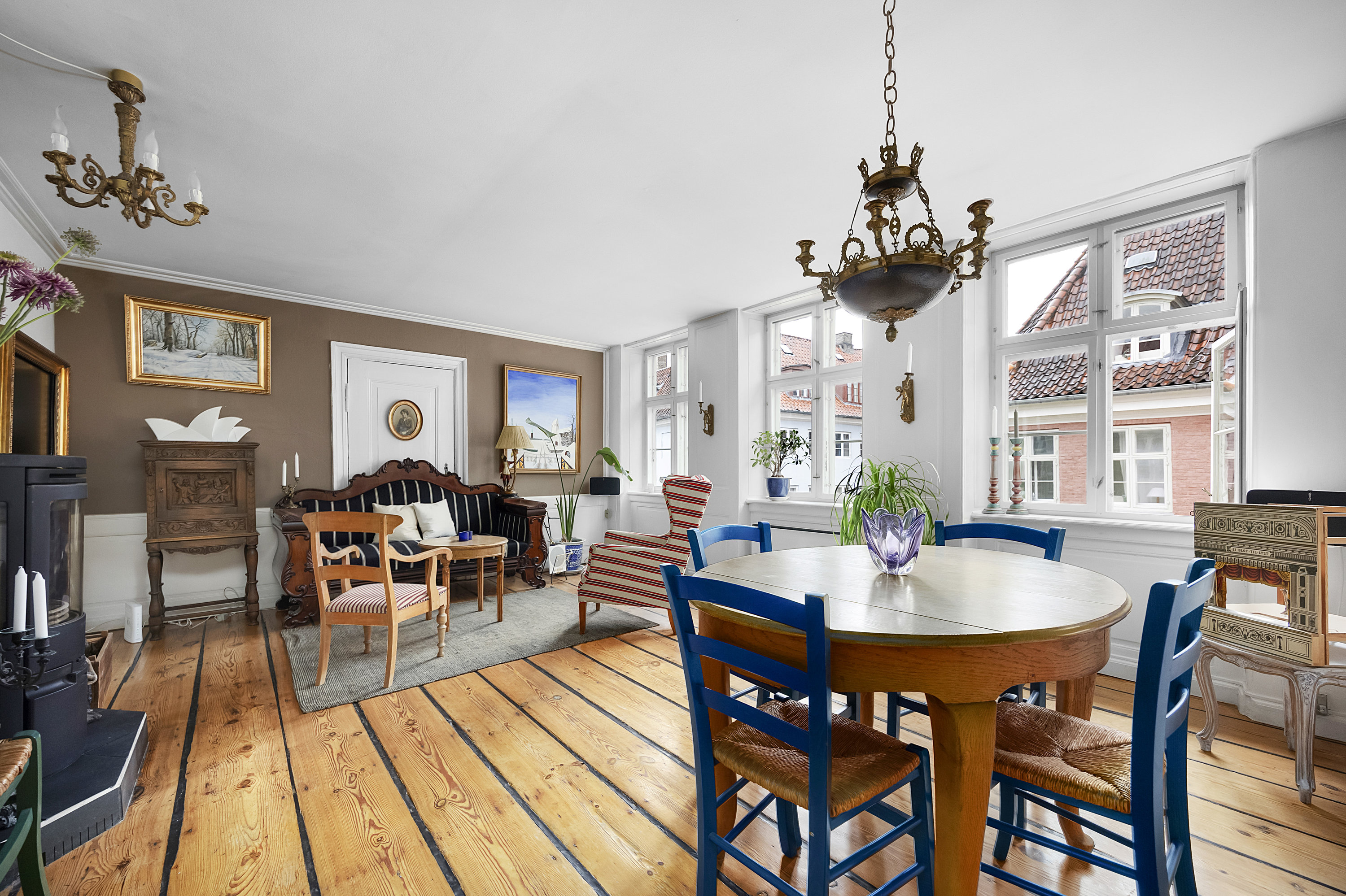 Fremhævet  billede i fuldskærmstilstand. Billede af Kompagnistræde 2, 2. th., 1208 København K