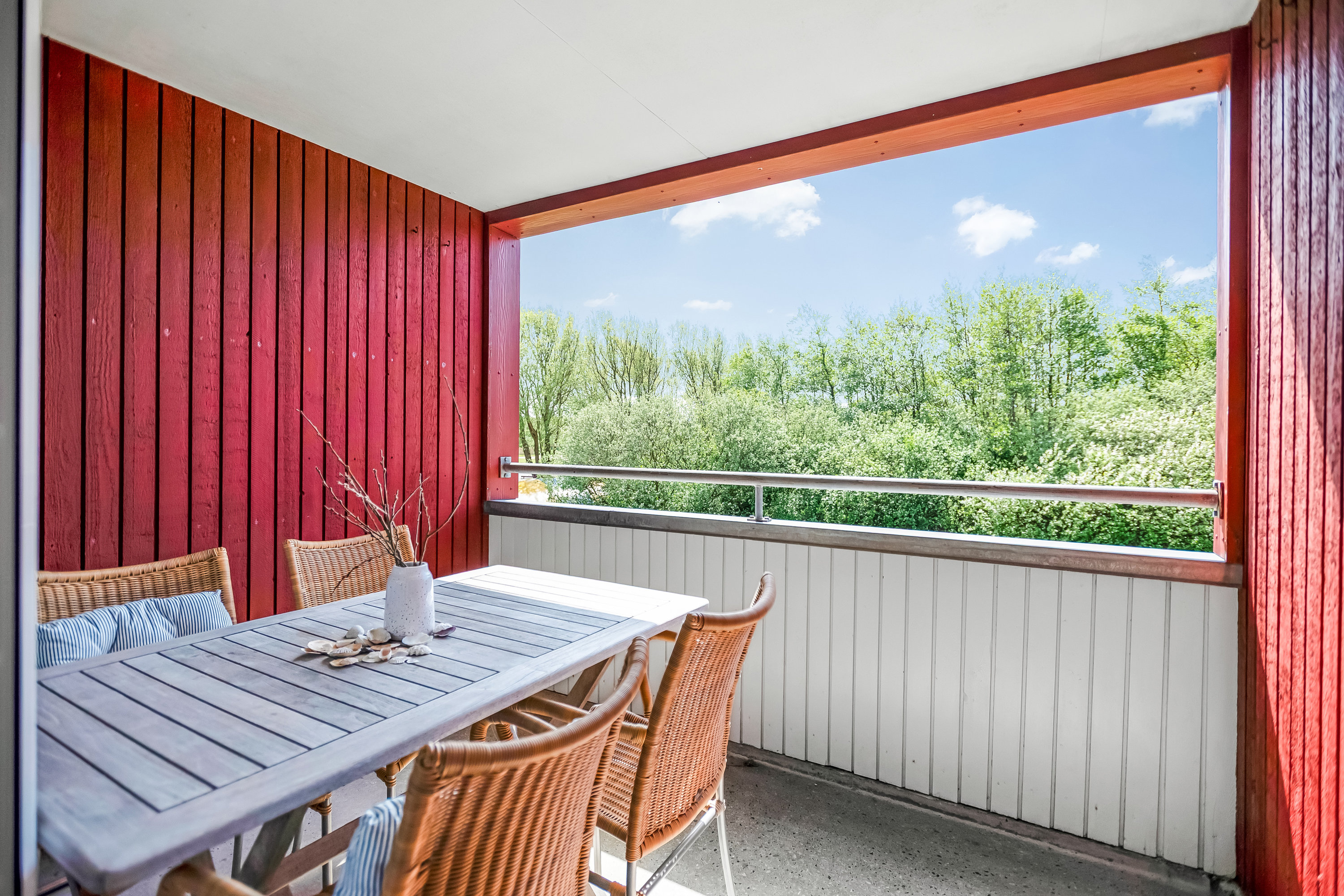 Fremhævet overdækket terrasse billede i fuldskærmstilstand. Billede af Vinkelhagevej 36, Heldum, 7620 Lemvig