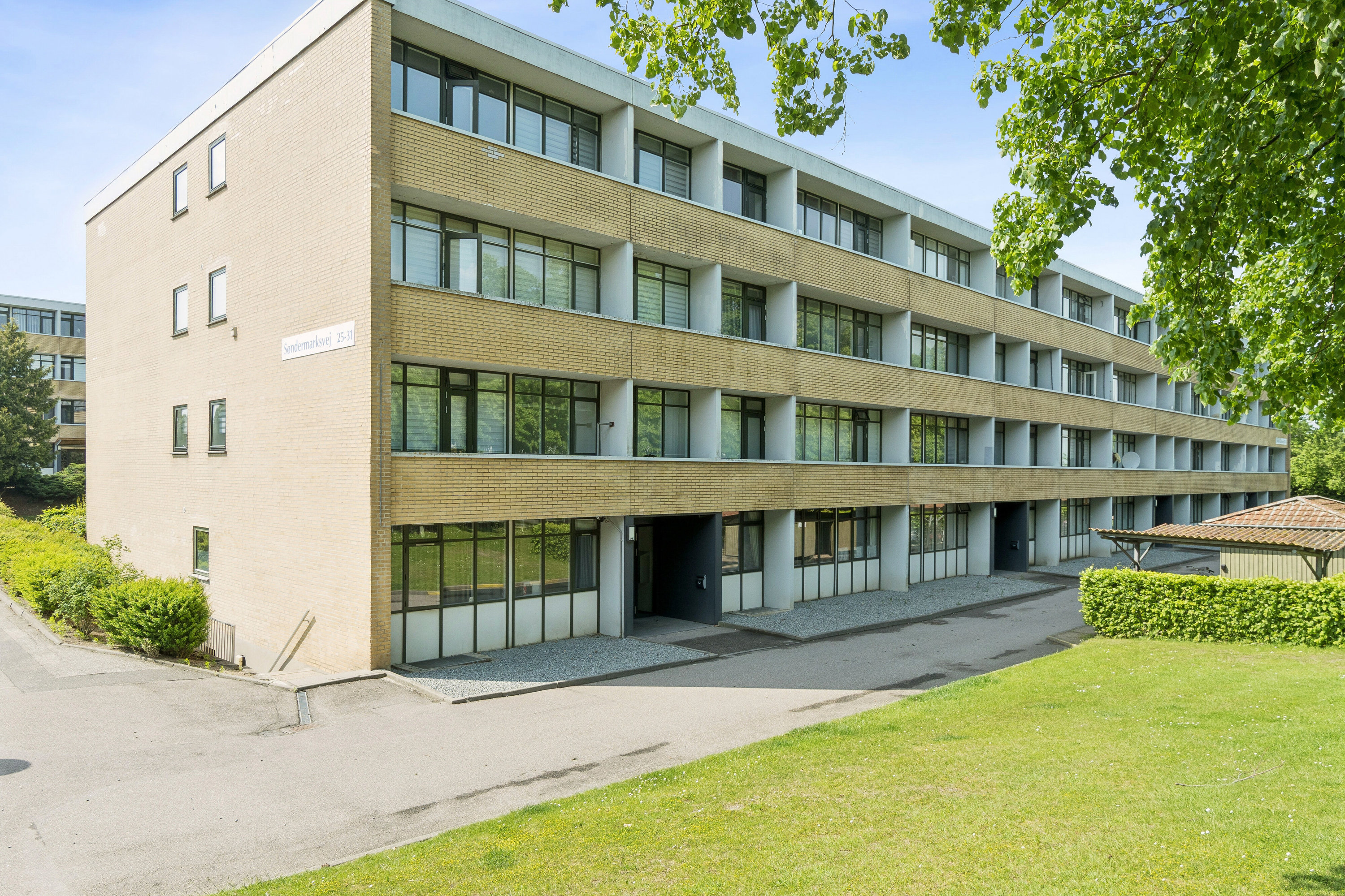 Fremhævet udendørs billede i fuldskærmstilstand. Billede af Søndermarksvej 27, 3. th., 4200 Slagelse