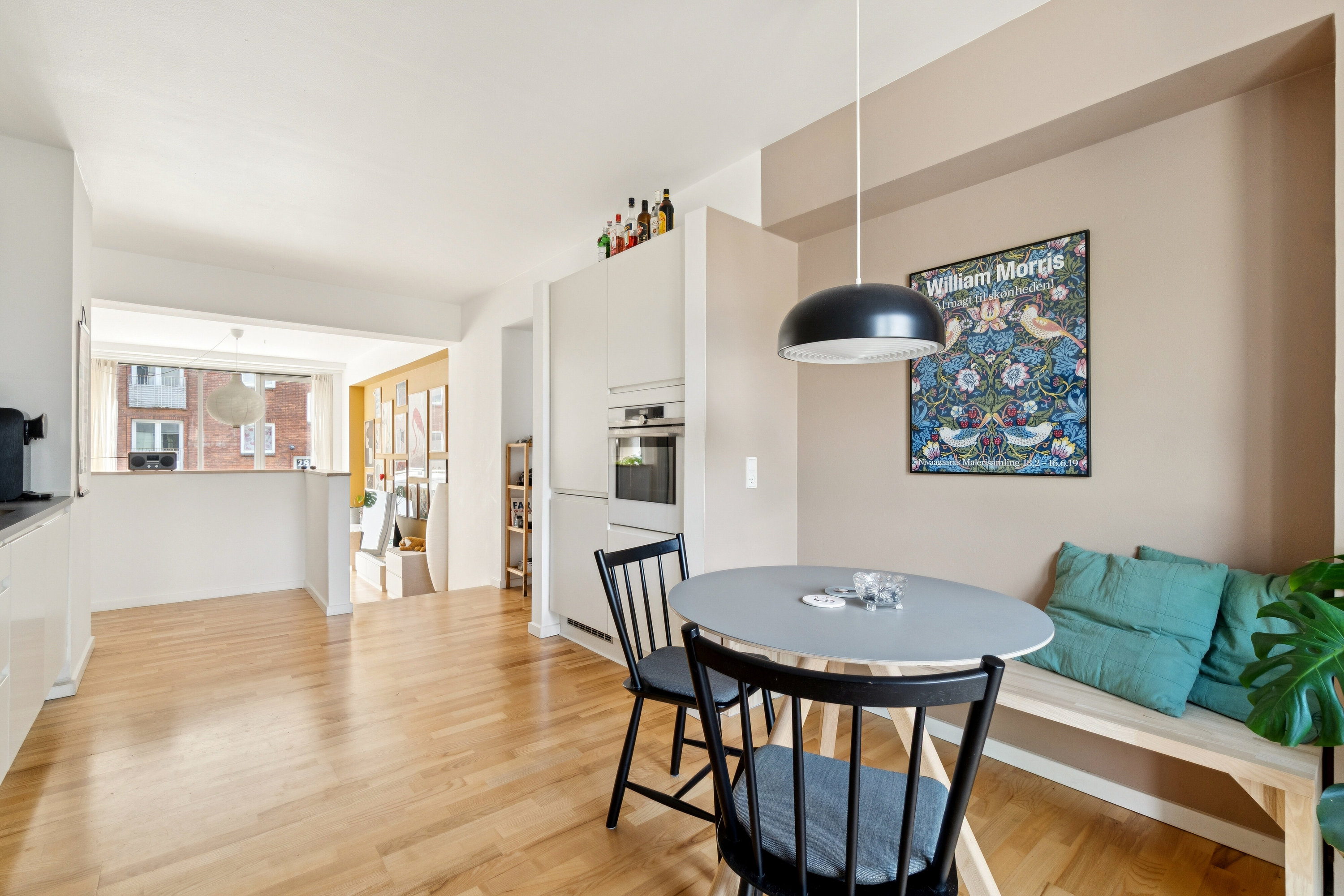Fremhævet spisestue billede i fuldskærmstilstand. Billede af Lyongade 17C, st.., 2300 København S