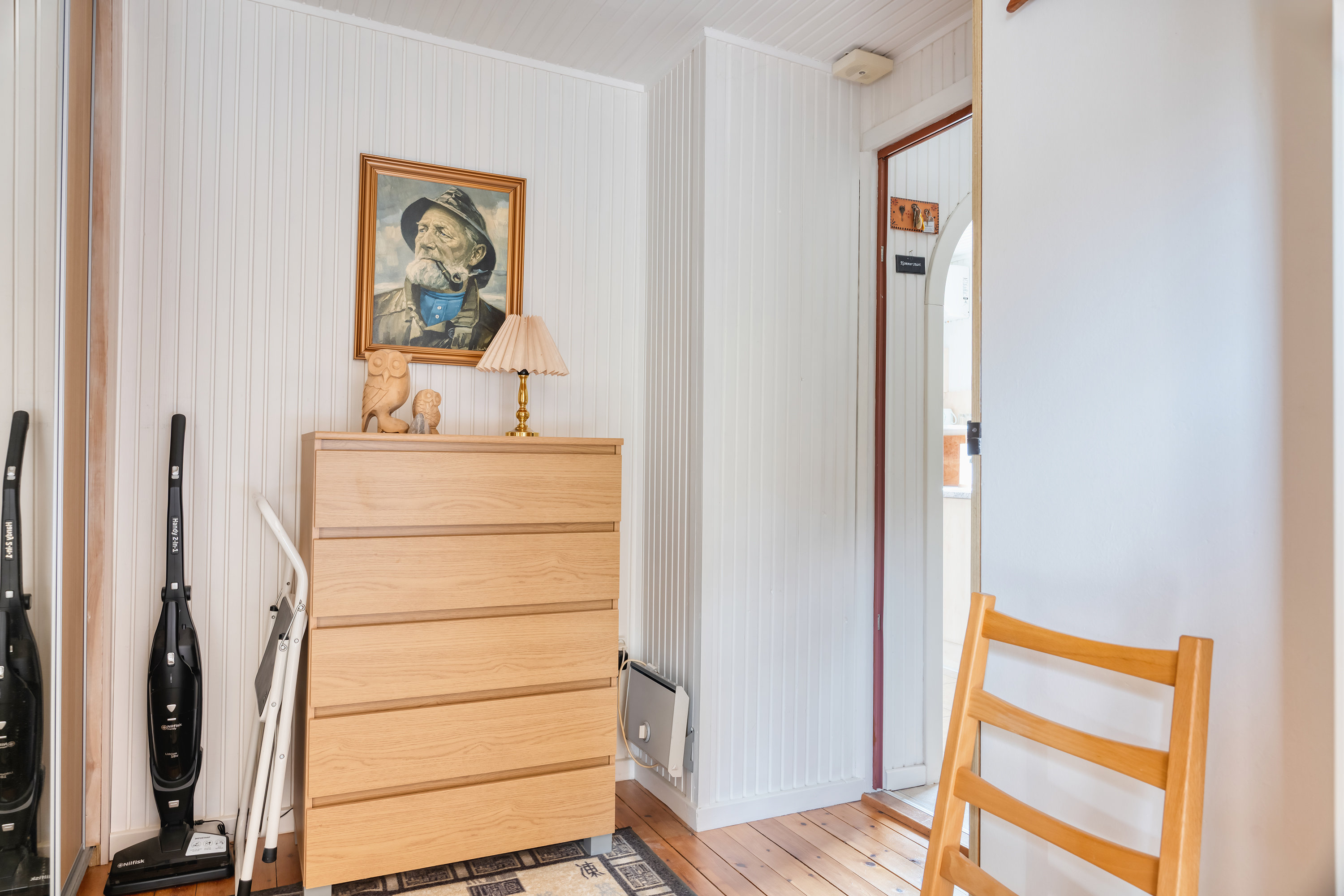 Fremhævet walkin closet billede i fuldskærmstilstand. Billede af Sv. Månssonsvej 11, 4874 Gedser