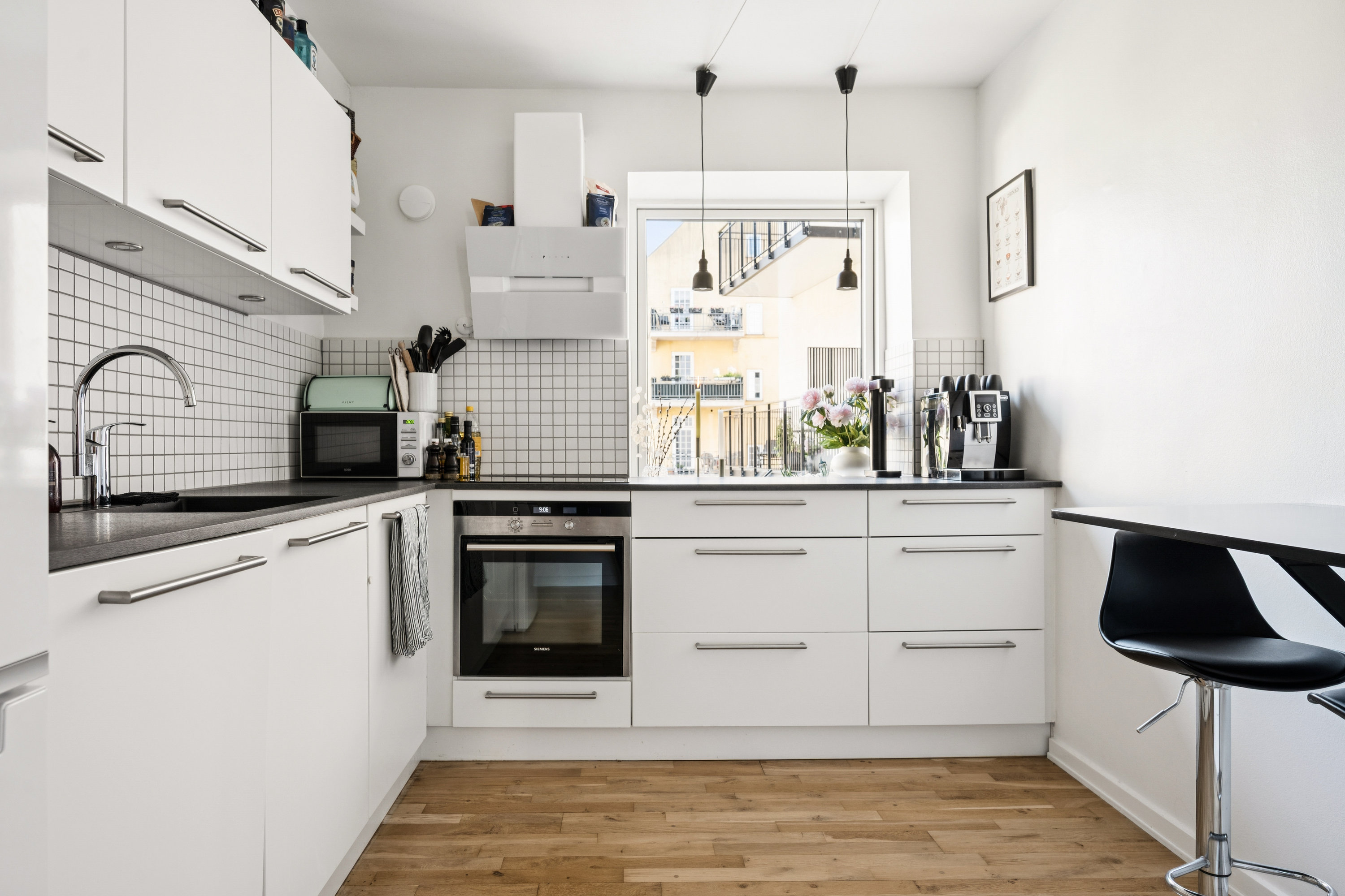 Fremhævet køkken billede i fuldskærmstilstand. Billede af Grundtvigsvej 4, 2. tv., 1864 Frederiksberg C