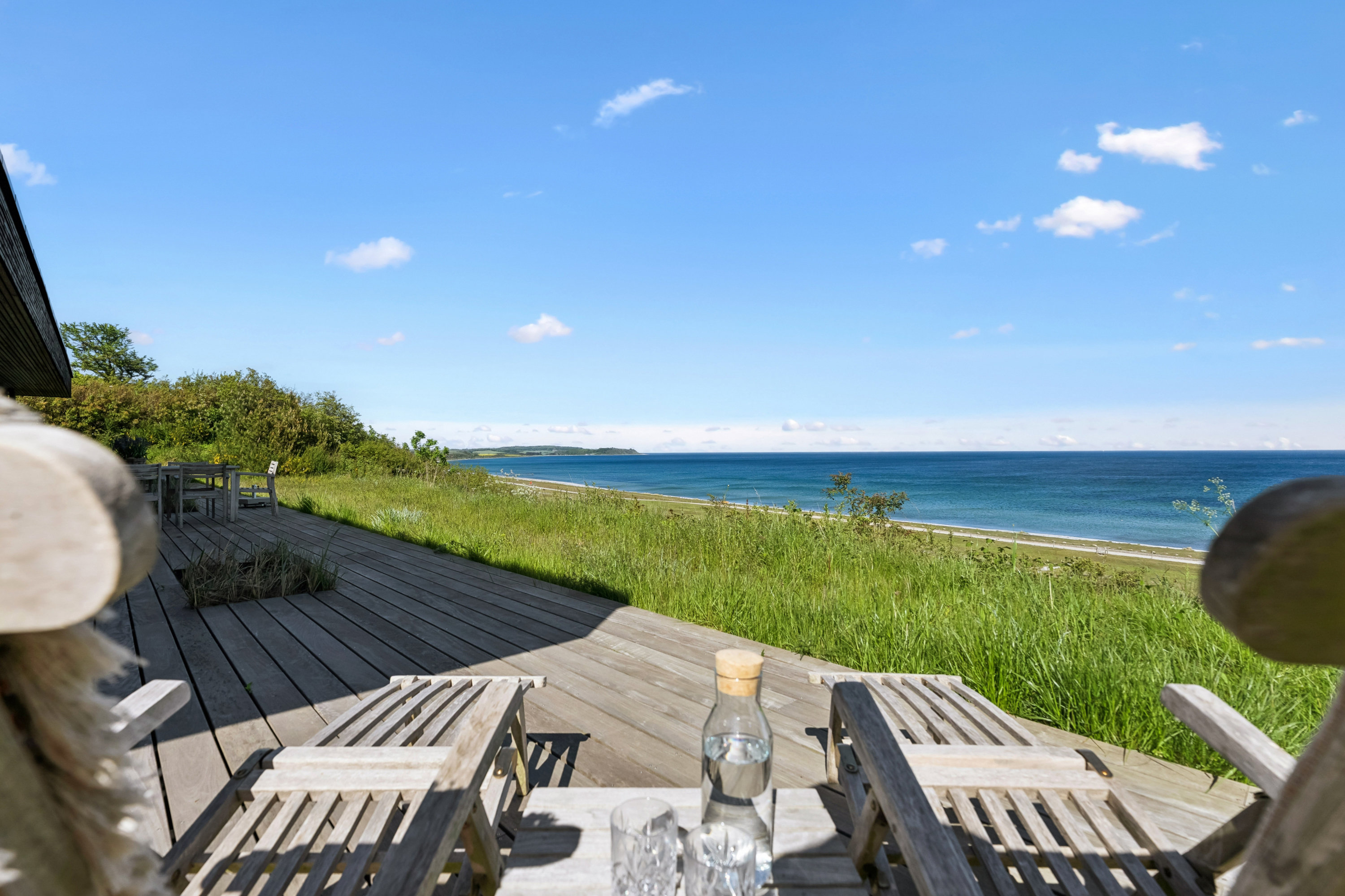 Fremhævet terrasse billede i fuldskærmstilstand. Billede af Brigvej 9, Dråby Strand, 8400 Ebeltoft