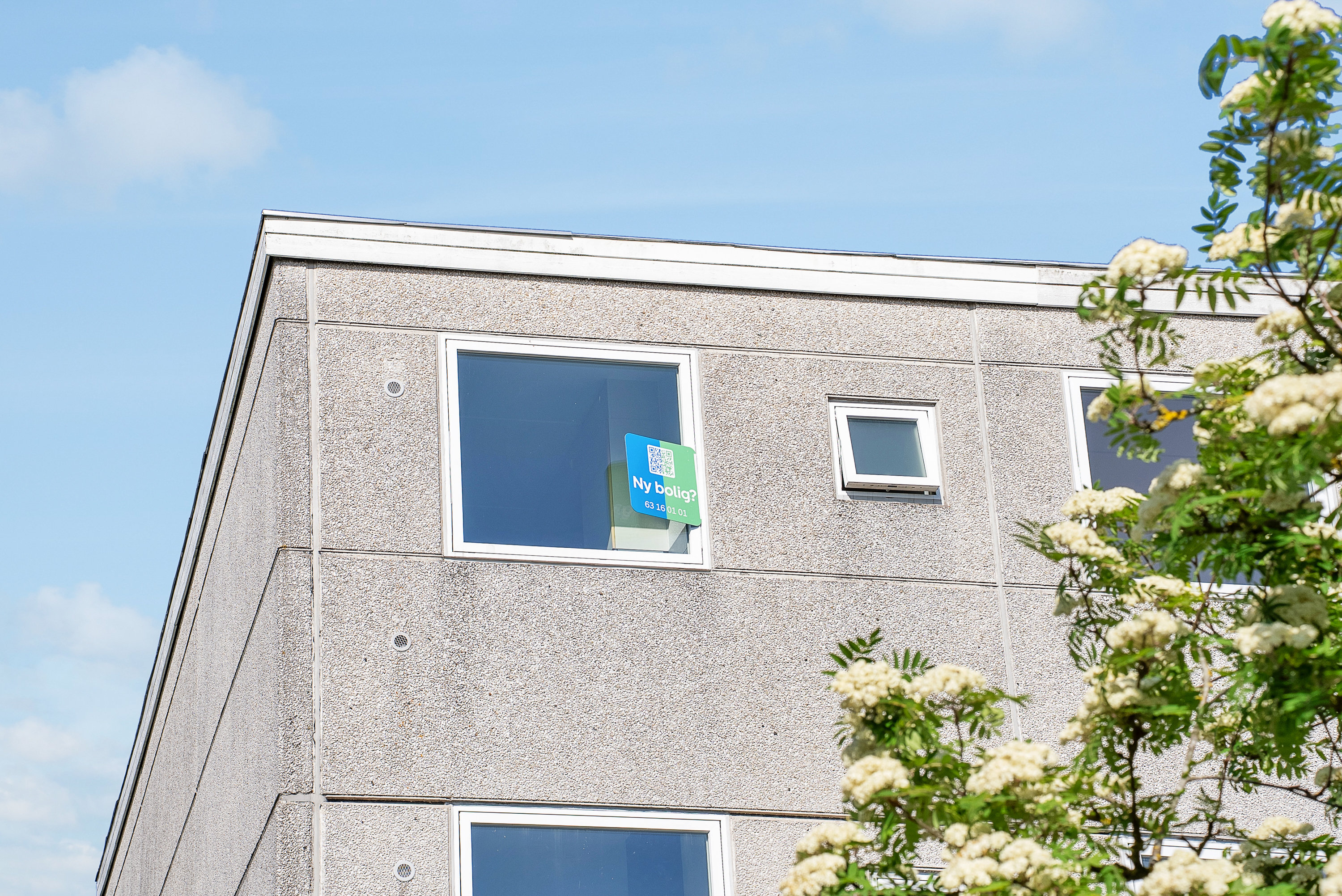 Fremhævet facade billede i fuldskærmstilstand. Billede af Lotusvej 1, 2. tv., Sanderum, 5250 Odense SV