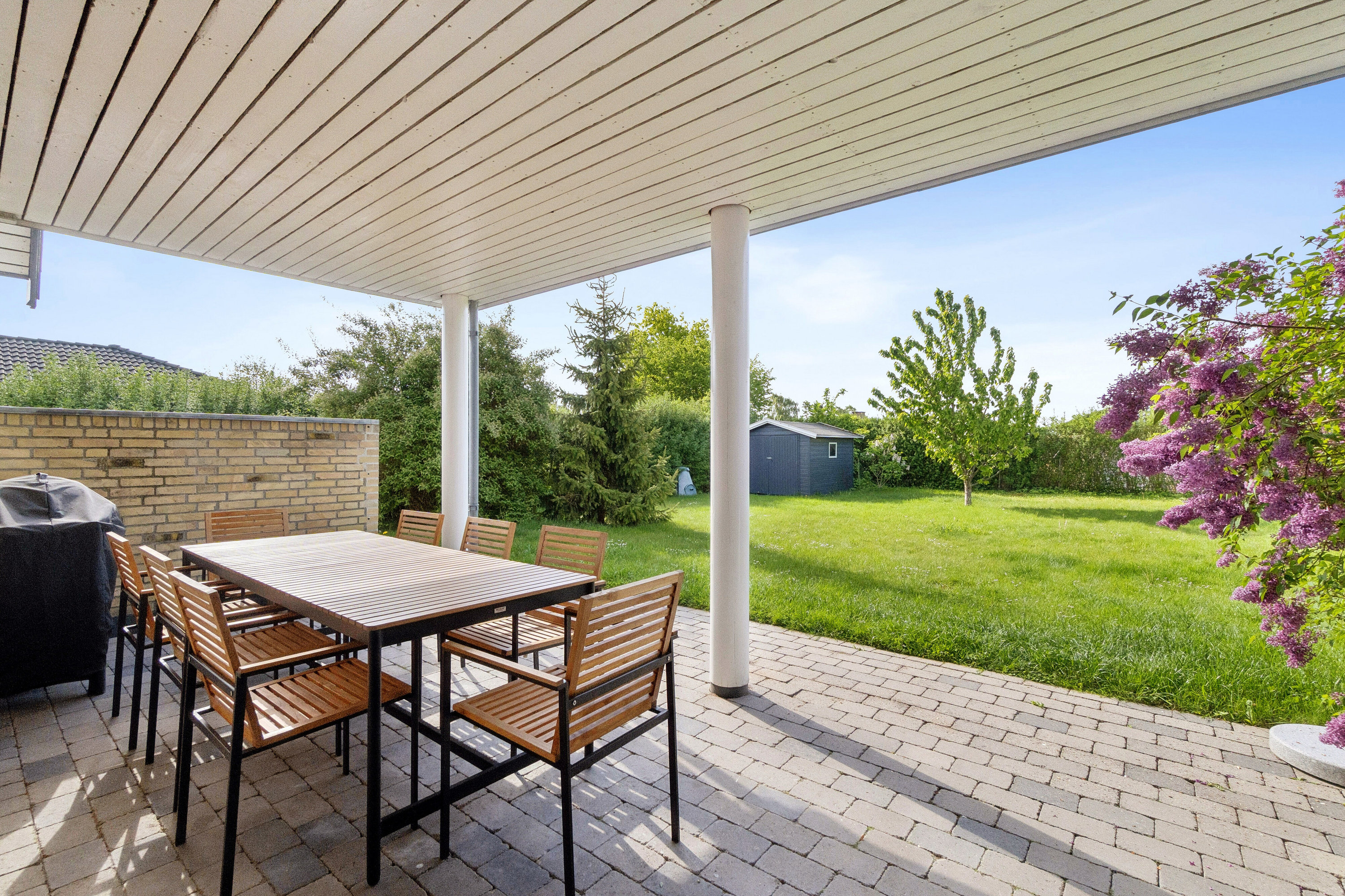 Fremhævet overdækket terrasse billede i fuldskærmstilstand. Billede af Lysholmsvej 9, 2650 Hvidovre