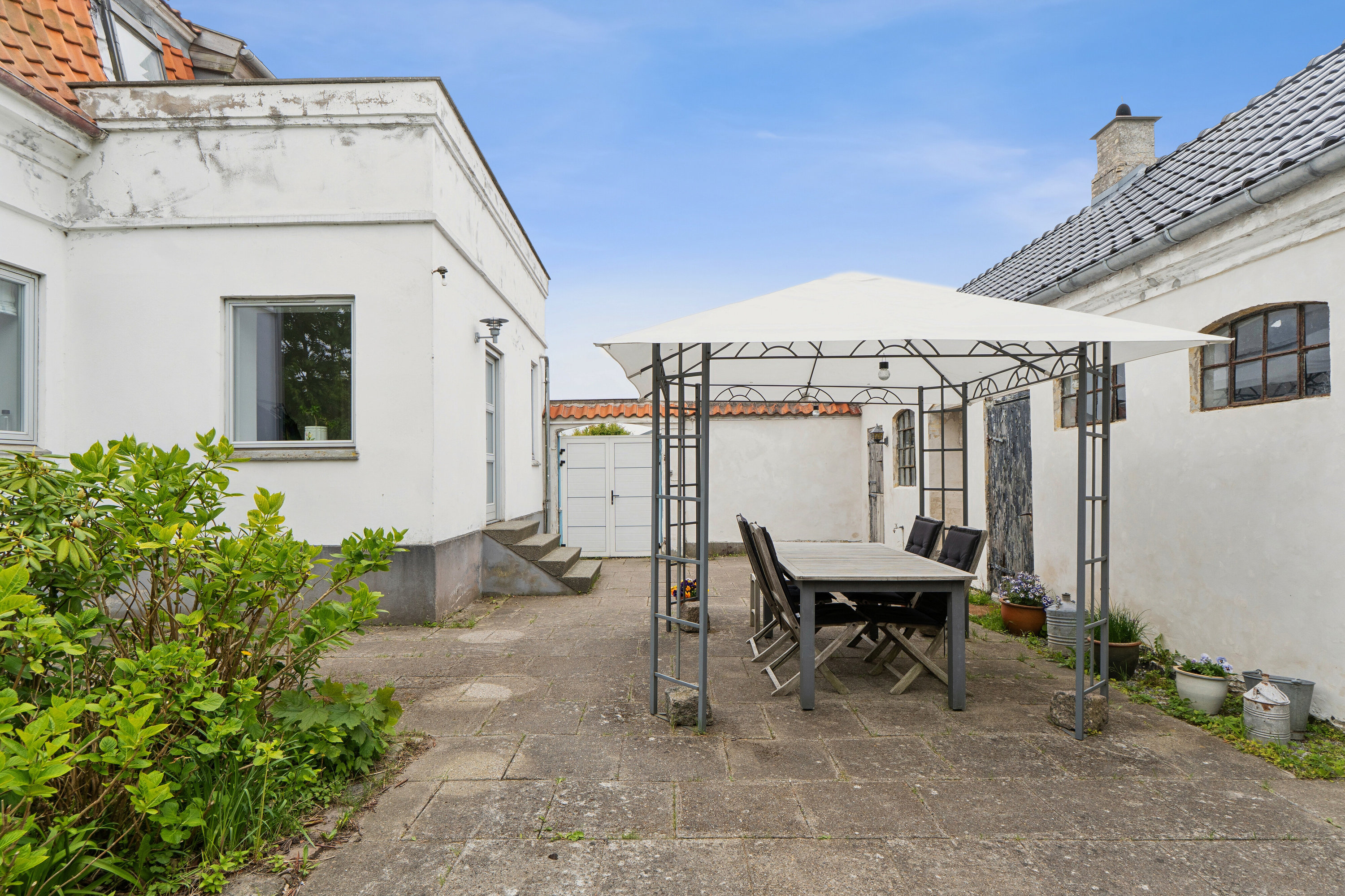 Fremhævet overdækket terrasse billede i fuldskærmstilstand. Billede af Ll Karlsmindevej 11, 3390 Hundested