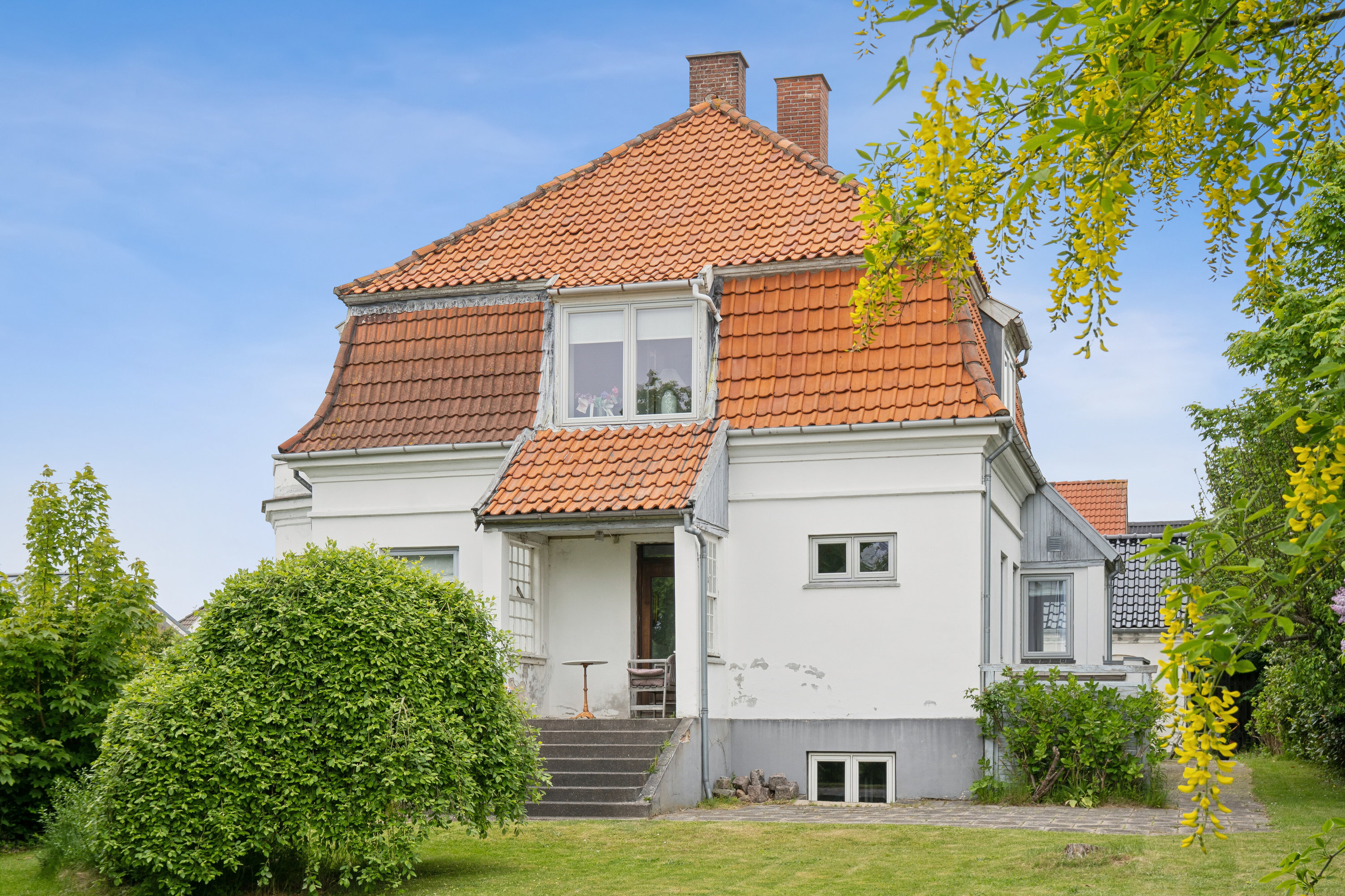 Fremhævet set fra haven billede i fuldskærmstilstand. Billede af Ll Karlsmindevej 11, 3390 Hundested