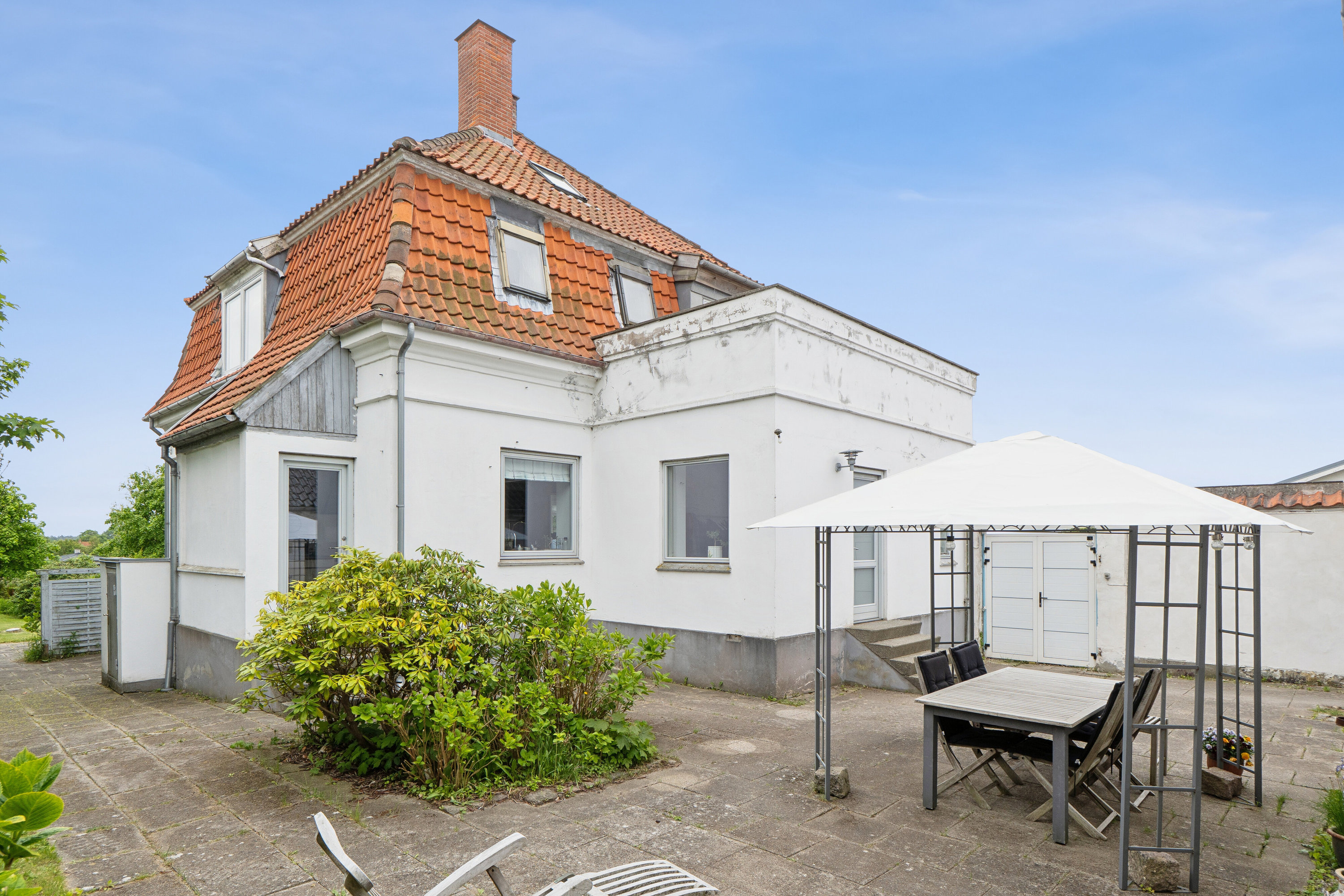 Fremhævet set fra haven billede i fuldskærmstilstand. Billede af Ll Karlsmindevej 11, 3390 Hundested