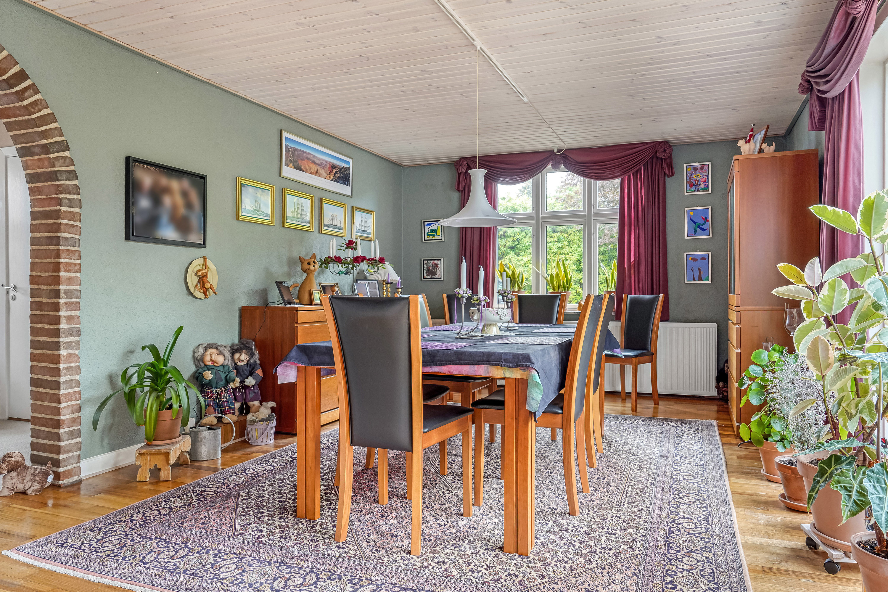 Fremhævet stue billede i fuldskærmstilstand. Billede af Kirkevej 10, Tommerup St, 5690 Tommerup