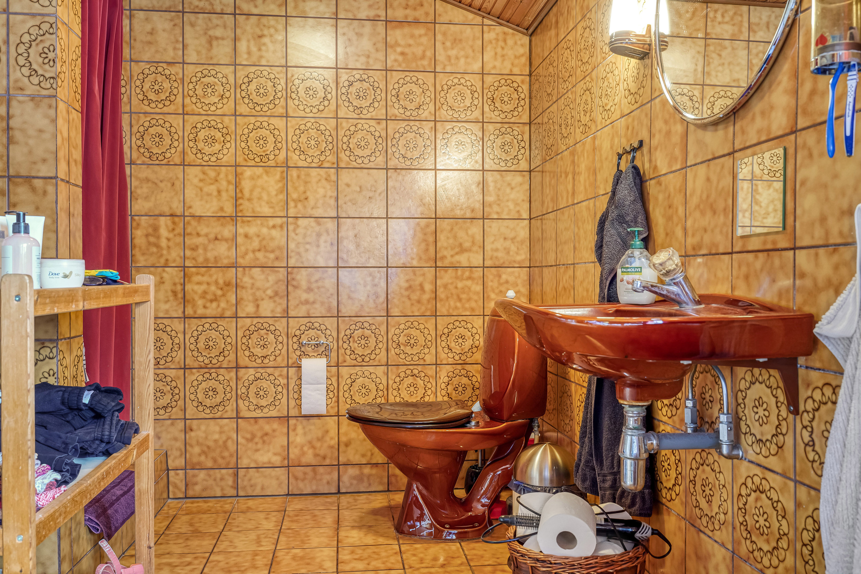 Fremhævet toilet billede i fuldskærmstilstand. Billede af Kirkevej 10, Tommerup St, 5690 Tommerup