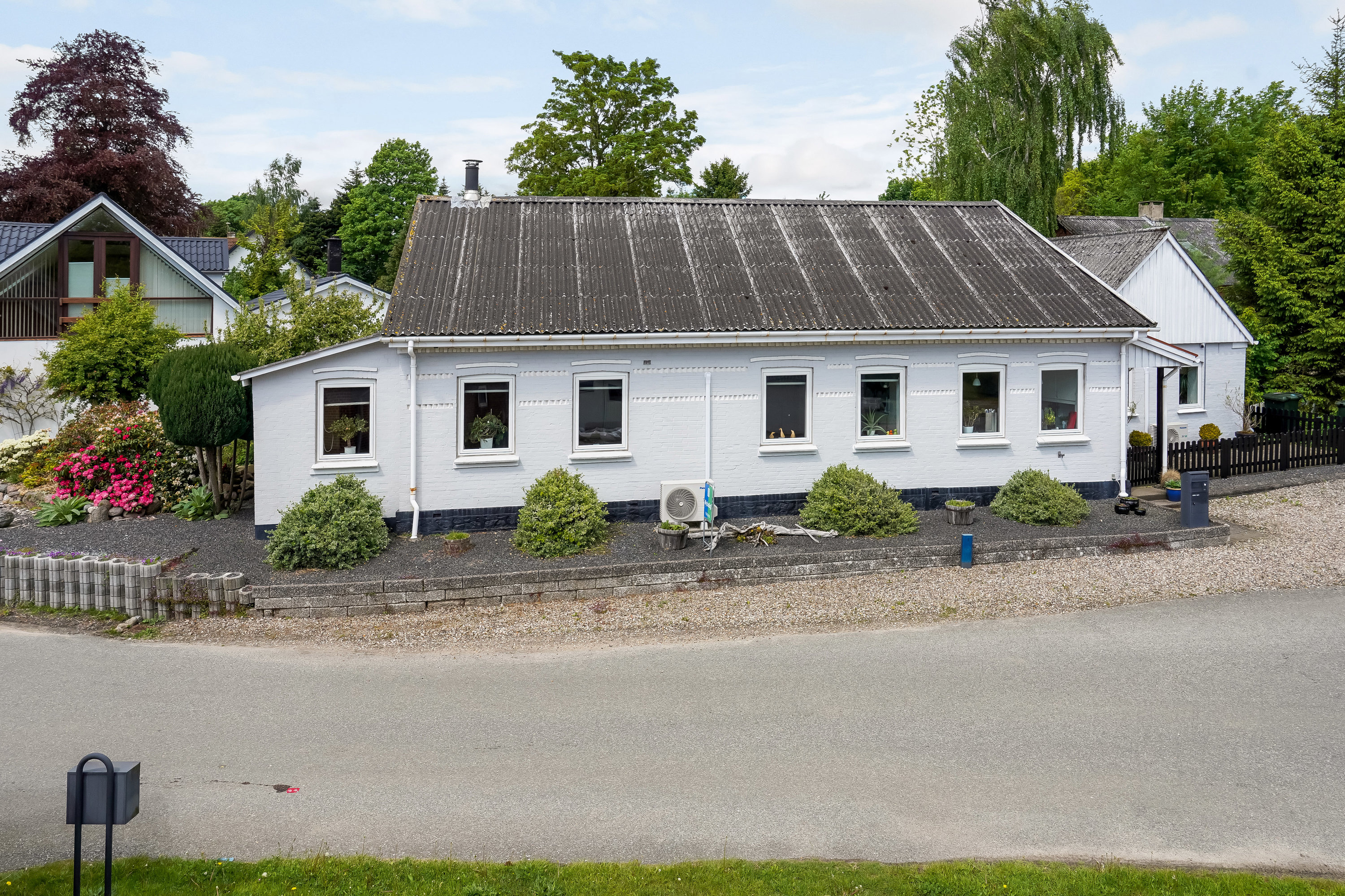Fremhævet ejendommen billede i fuldskærmstilstand. Billede af Hesselballevej 30, 7171 Uldum