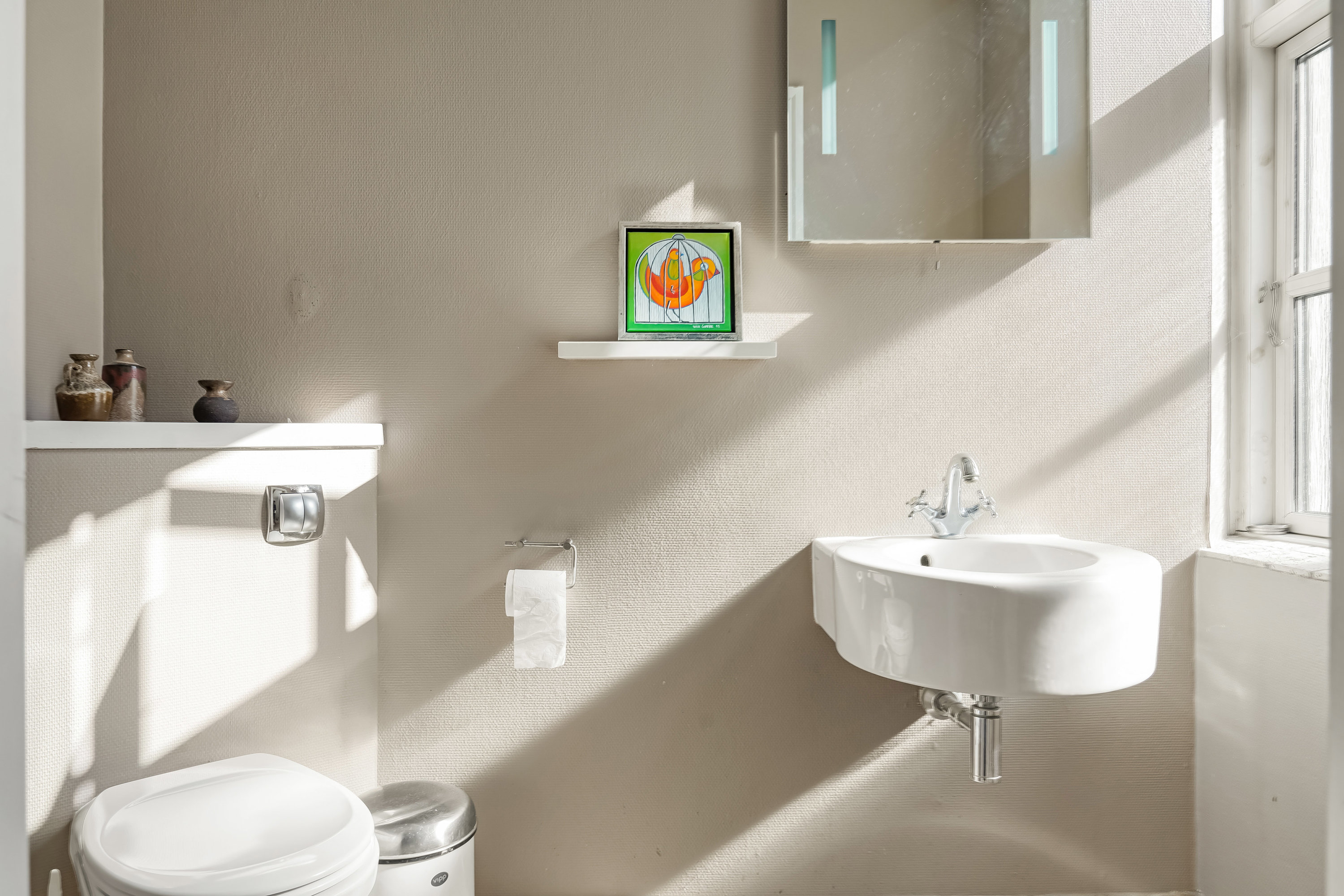 Fremhævet toilet billede i fuldskærmstilstand. Billede af Lahnsgade 10, 5000 Odense C