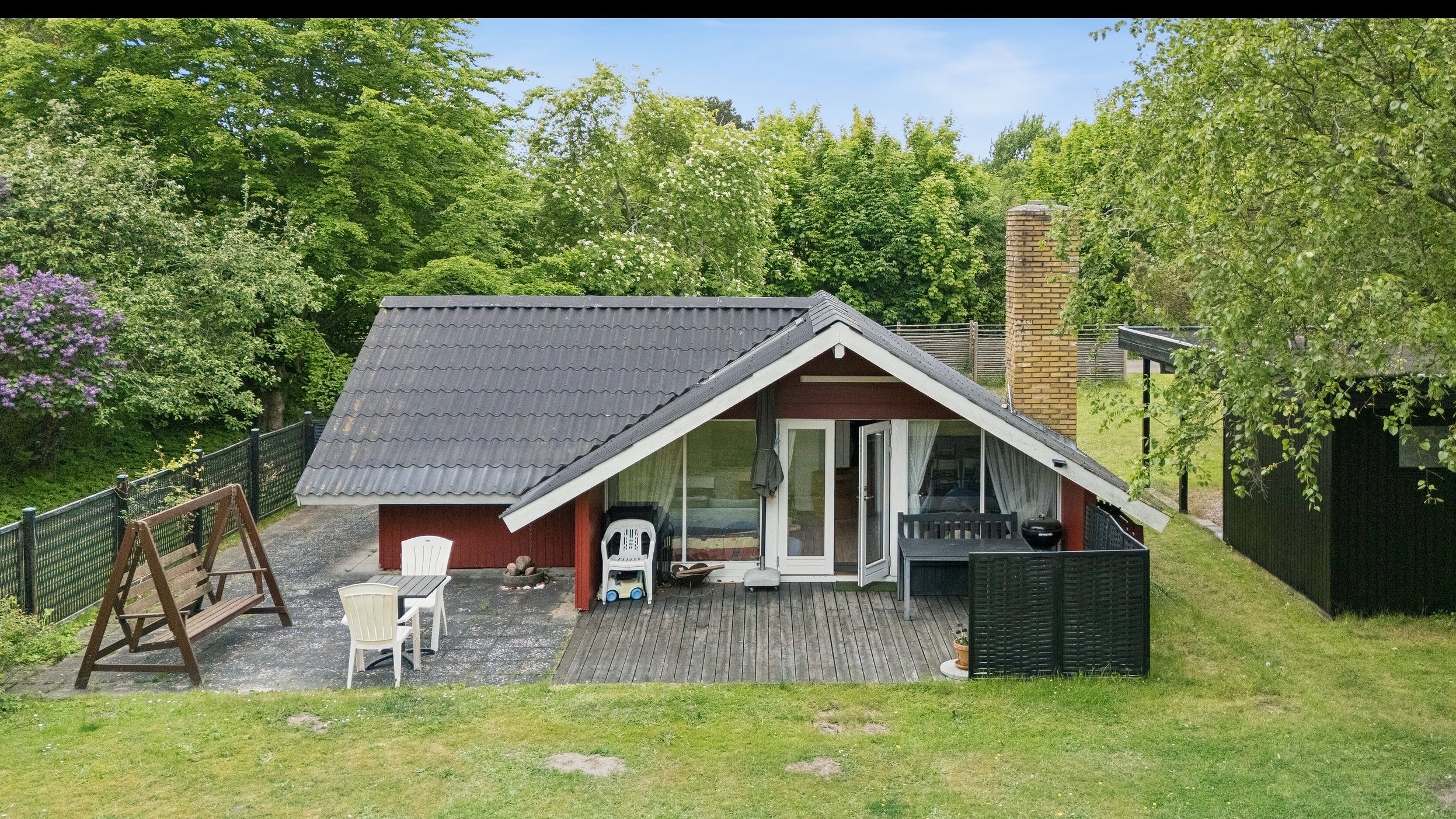 Fremhævet set fra haven billede i fuldskærmstilstand. Billede af Klitrosevej 8, Hald Strand, 3390 Hundested