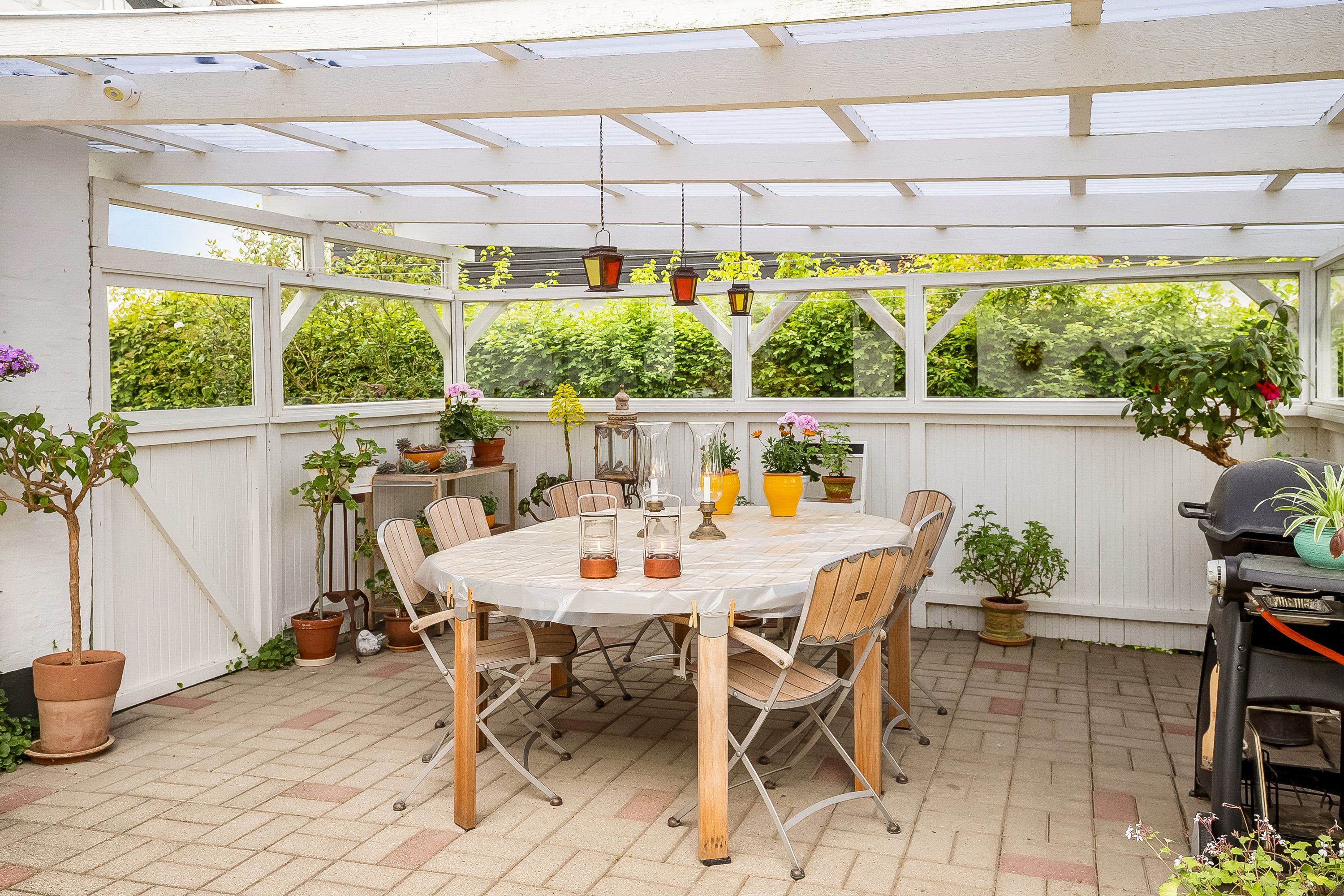 Fremhævet terrasse billede i fuldskærmstilstand. Billede af Skovgaardsvej 9, Frederikshøj, 7100 Vejle