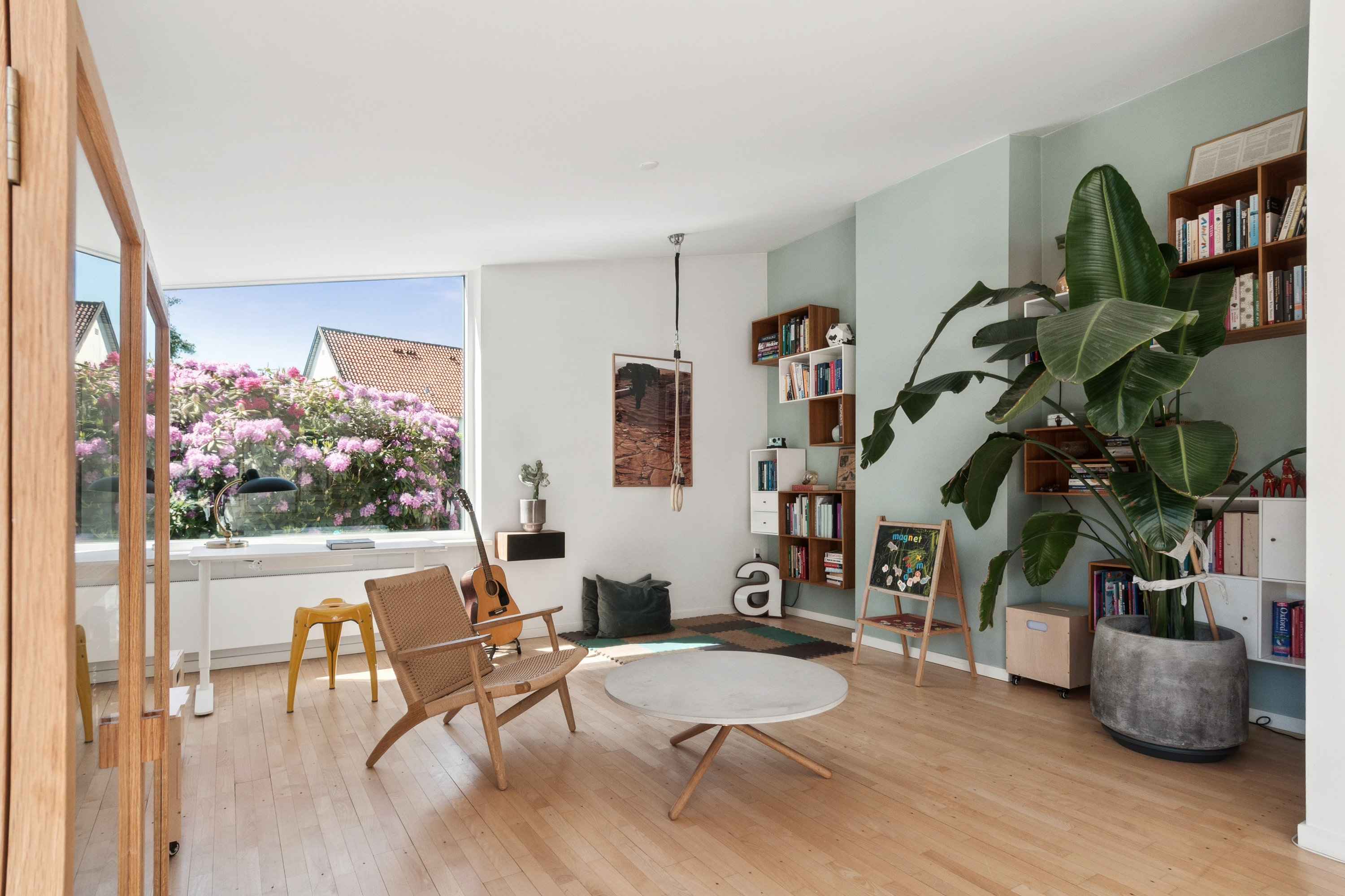 Fremhævet stue billede i fuldskærmstilstand. Billede af Vangeledet 91, 2830 Virum